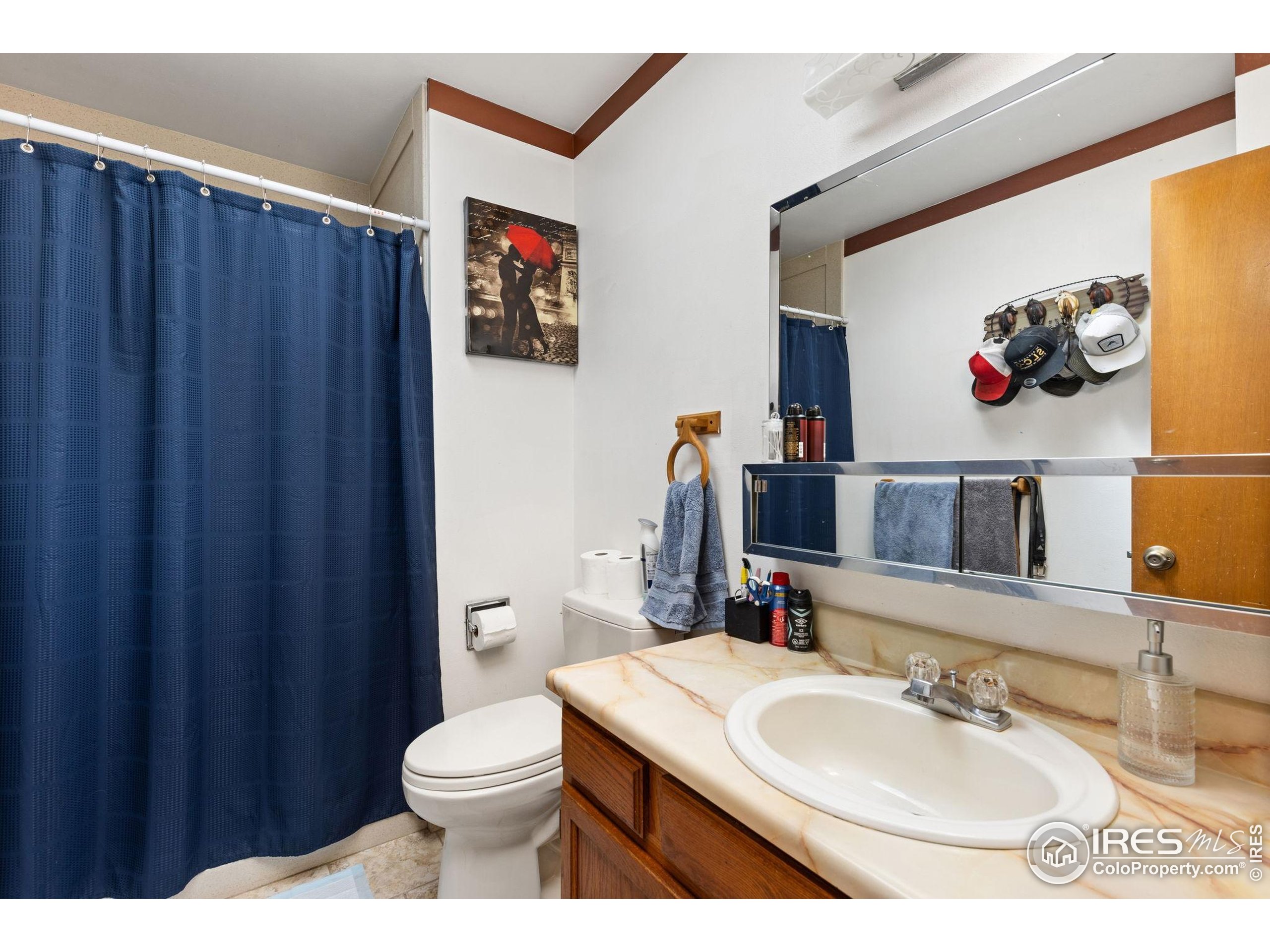 1200-1202 Parker Dr