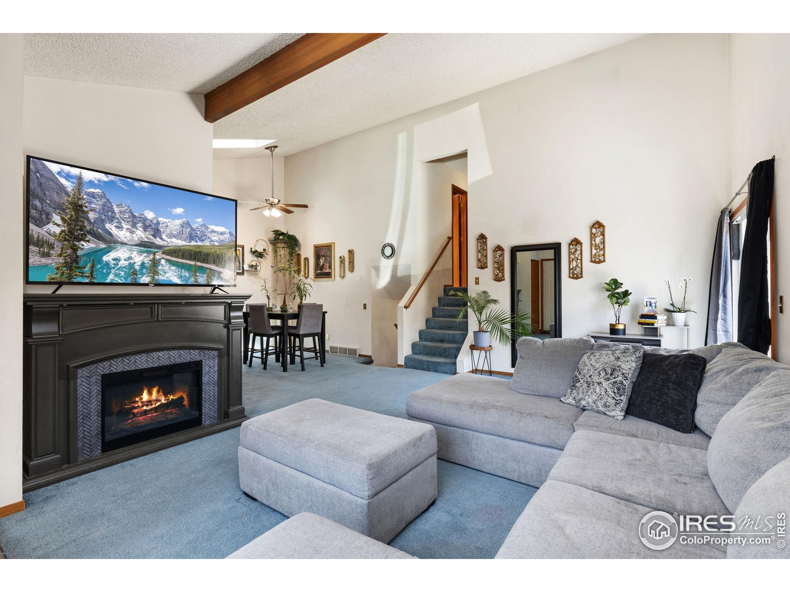 1200-1202 Parker Dr