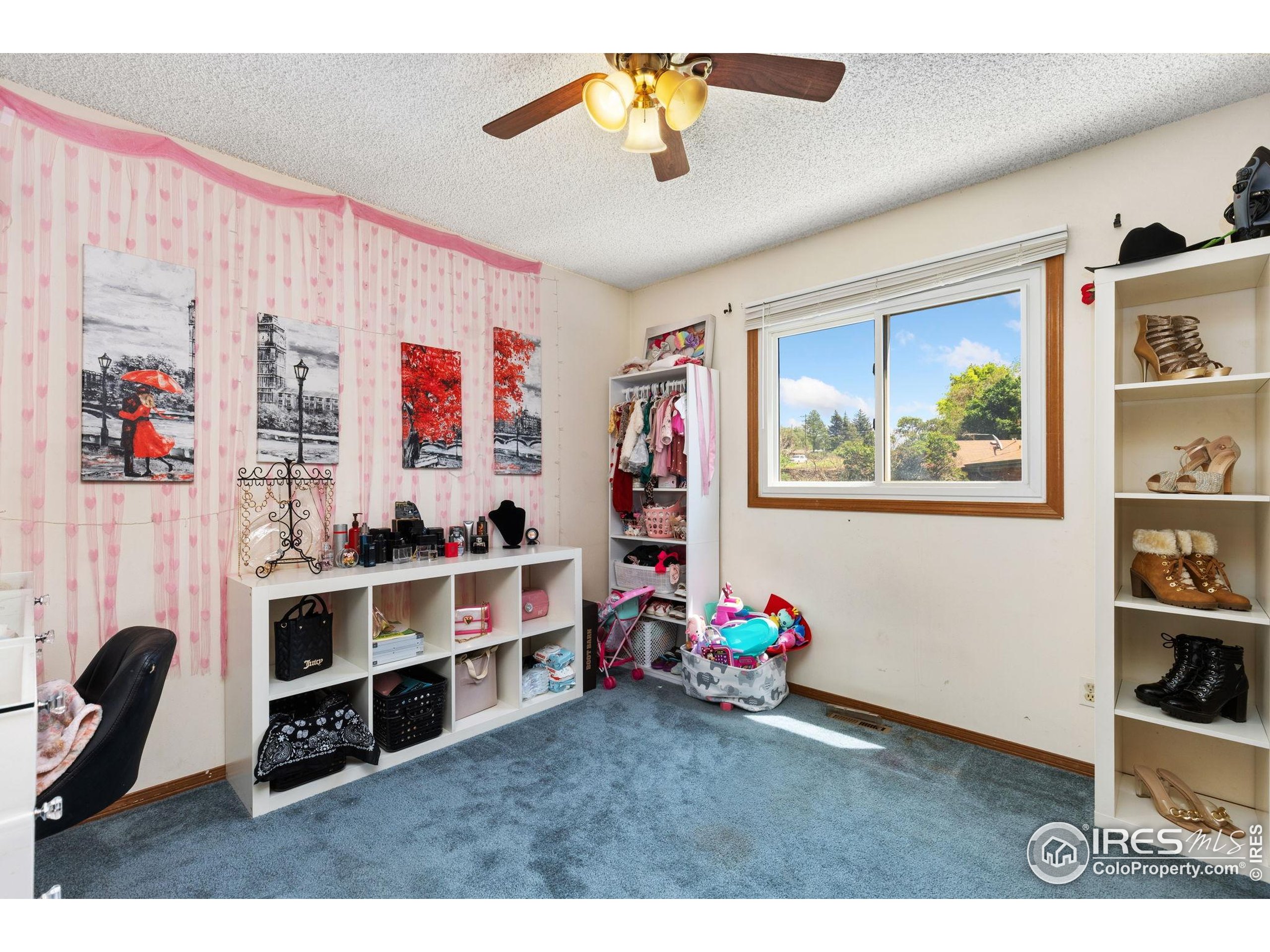 1200-1202 Parker Dr