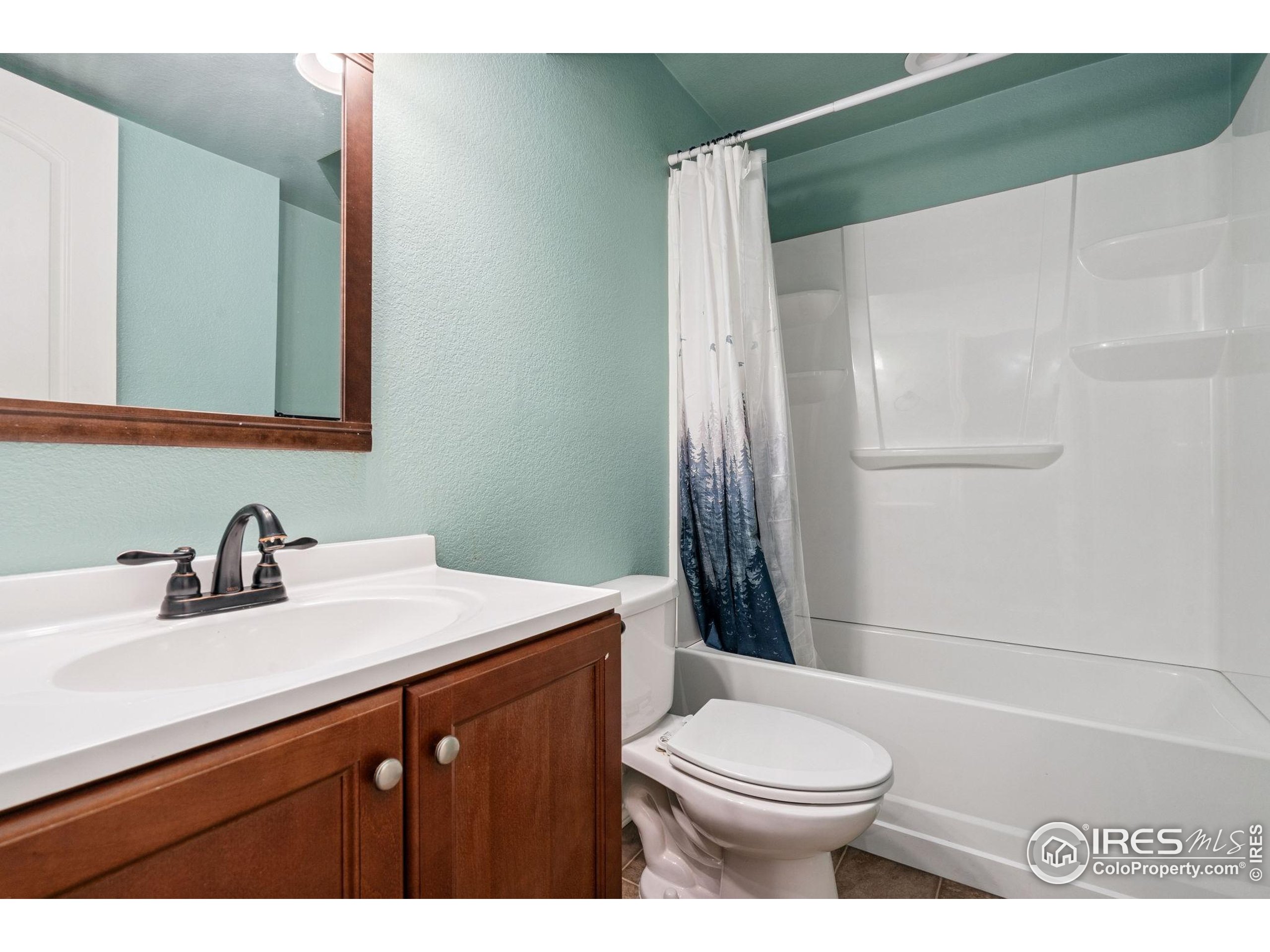 2284 Talon Pkwy