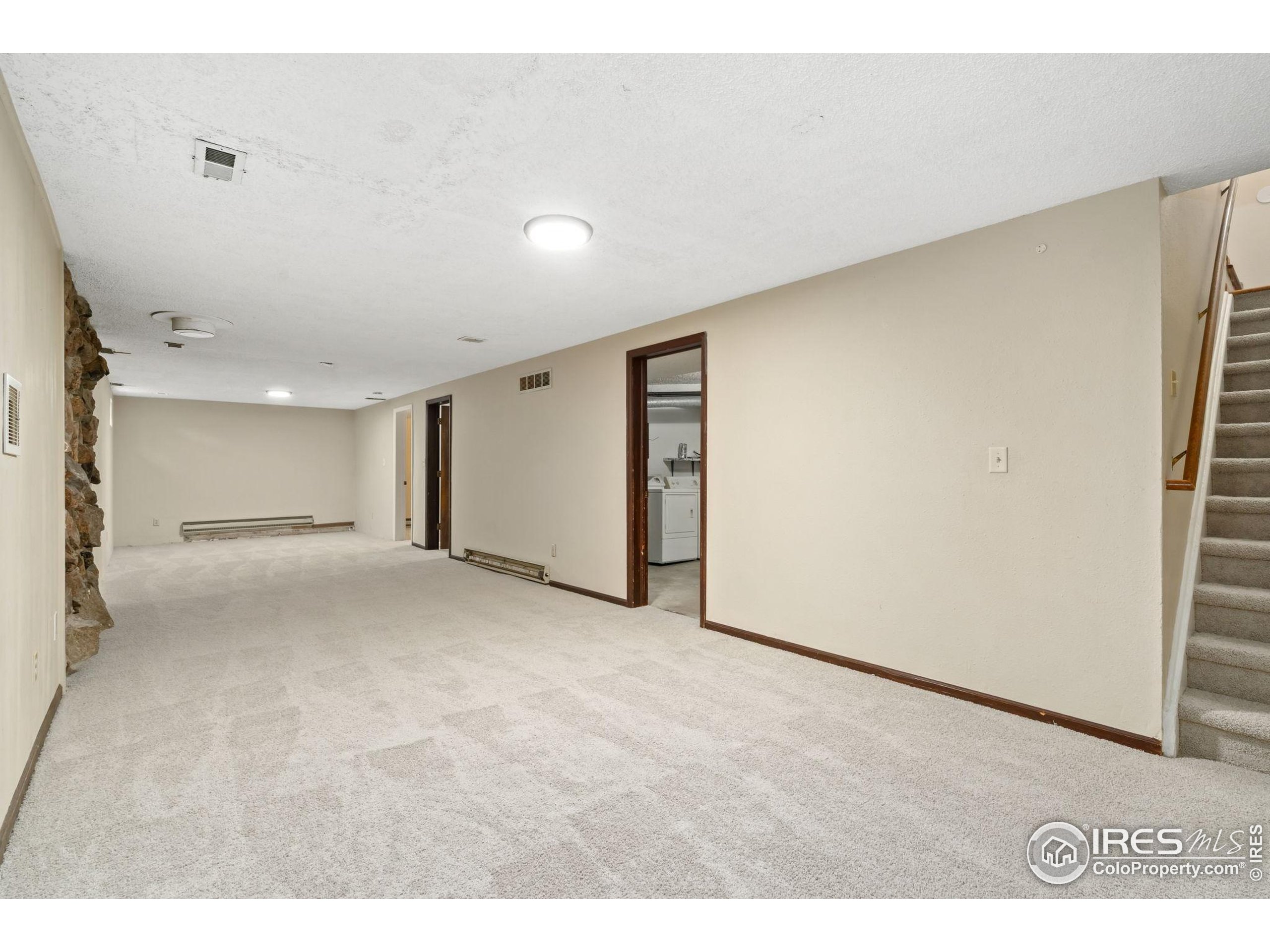 845 Cottonwood Dr