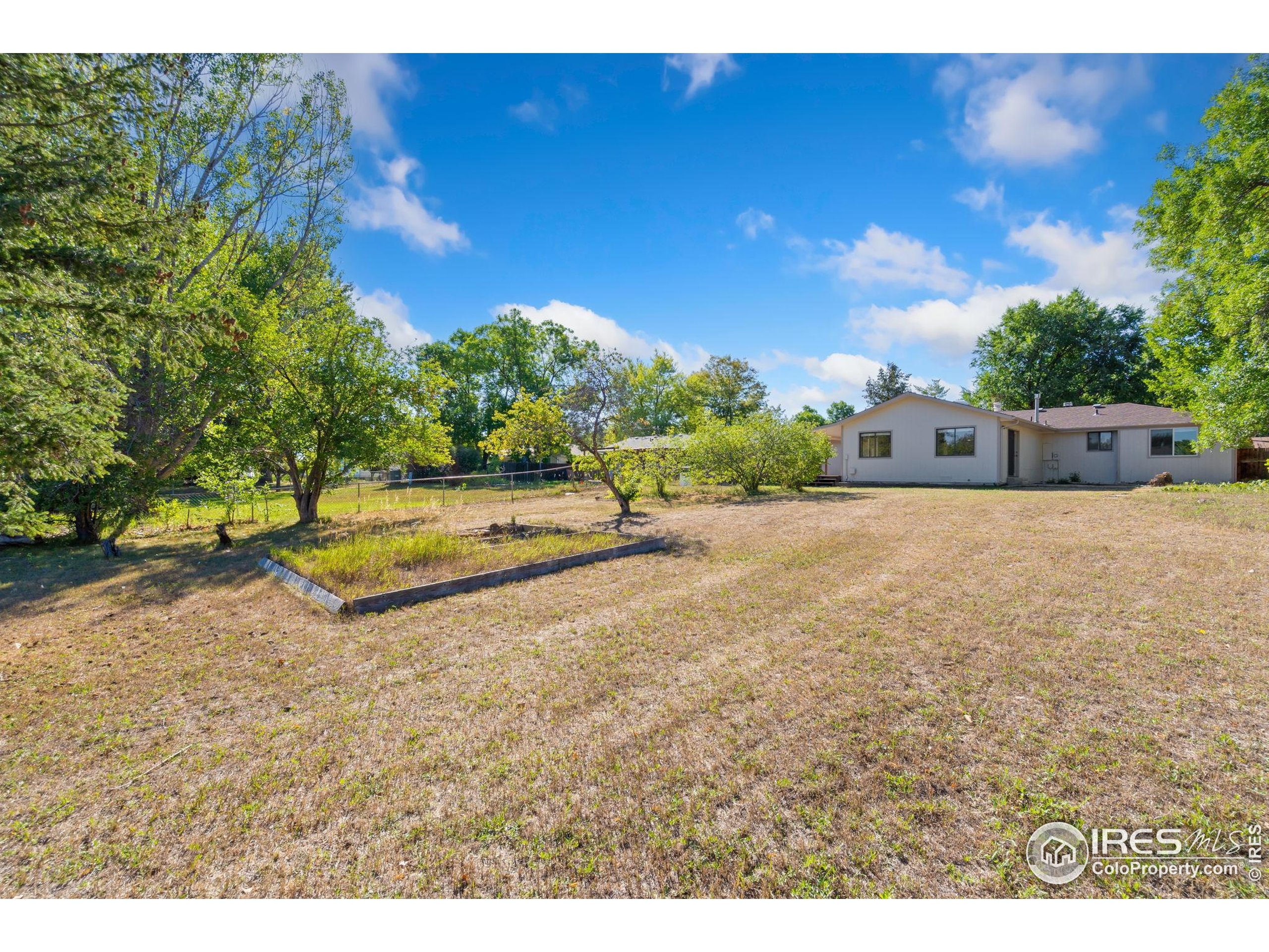 845 Cottonwood Dr