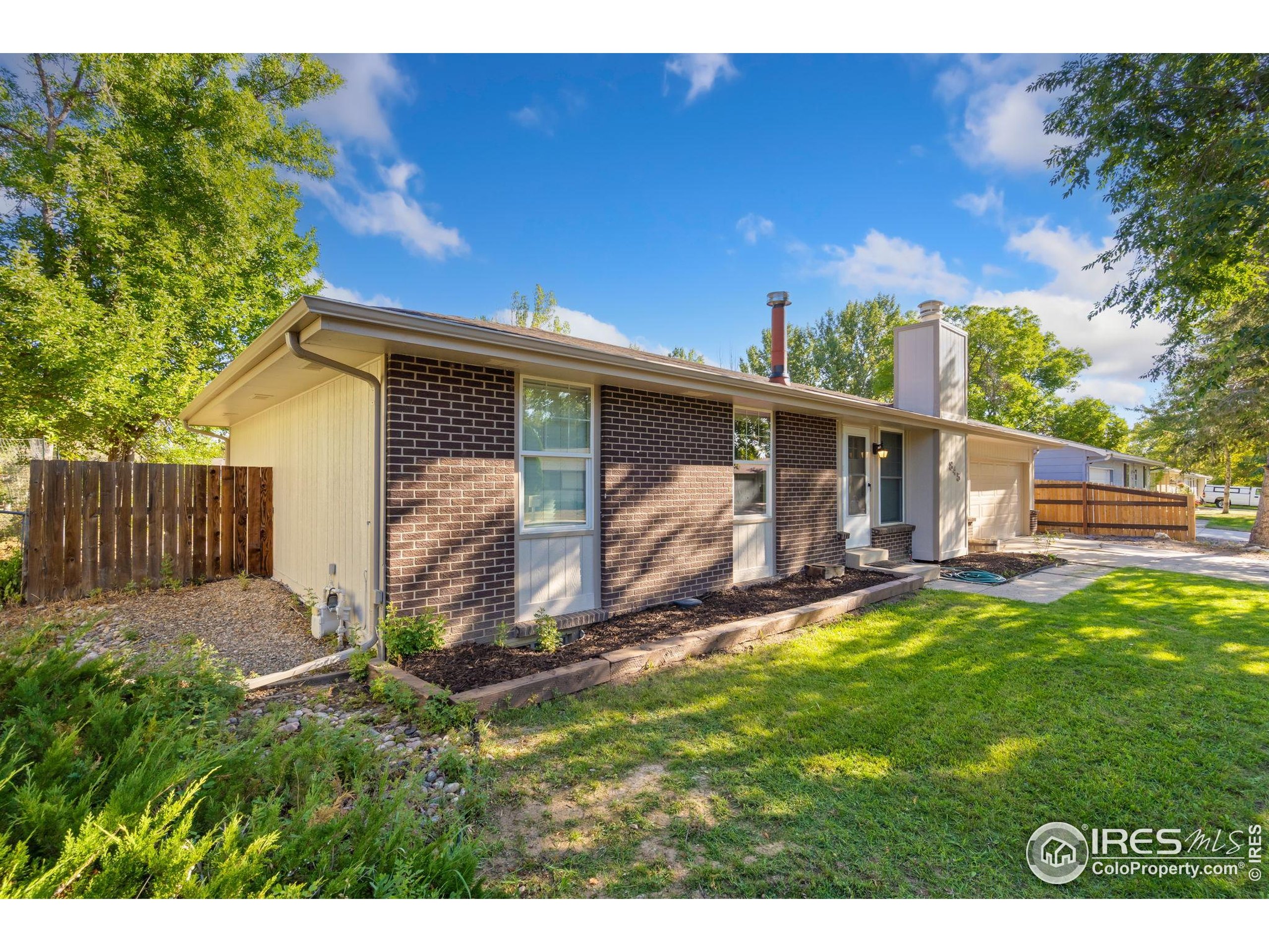 845 Cottonwood Dr