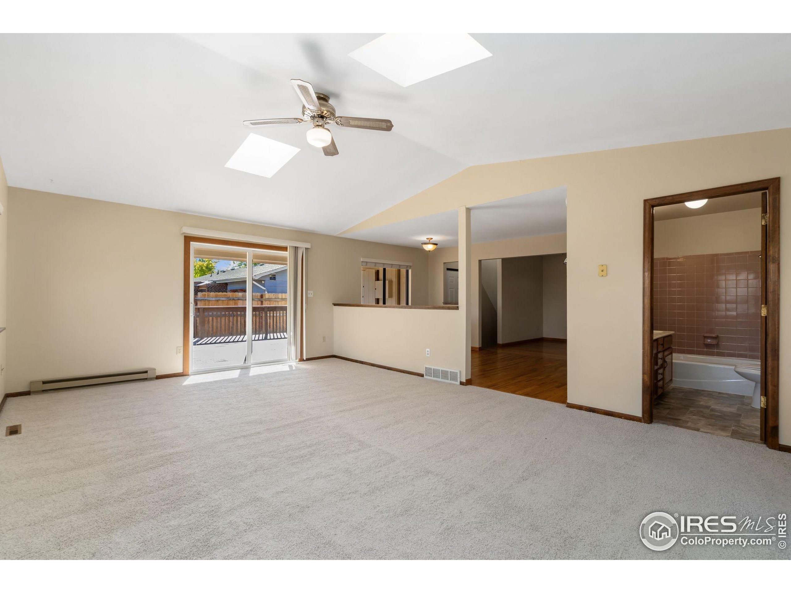 845 Cottonwood Dr