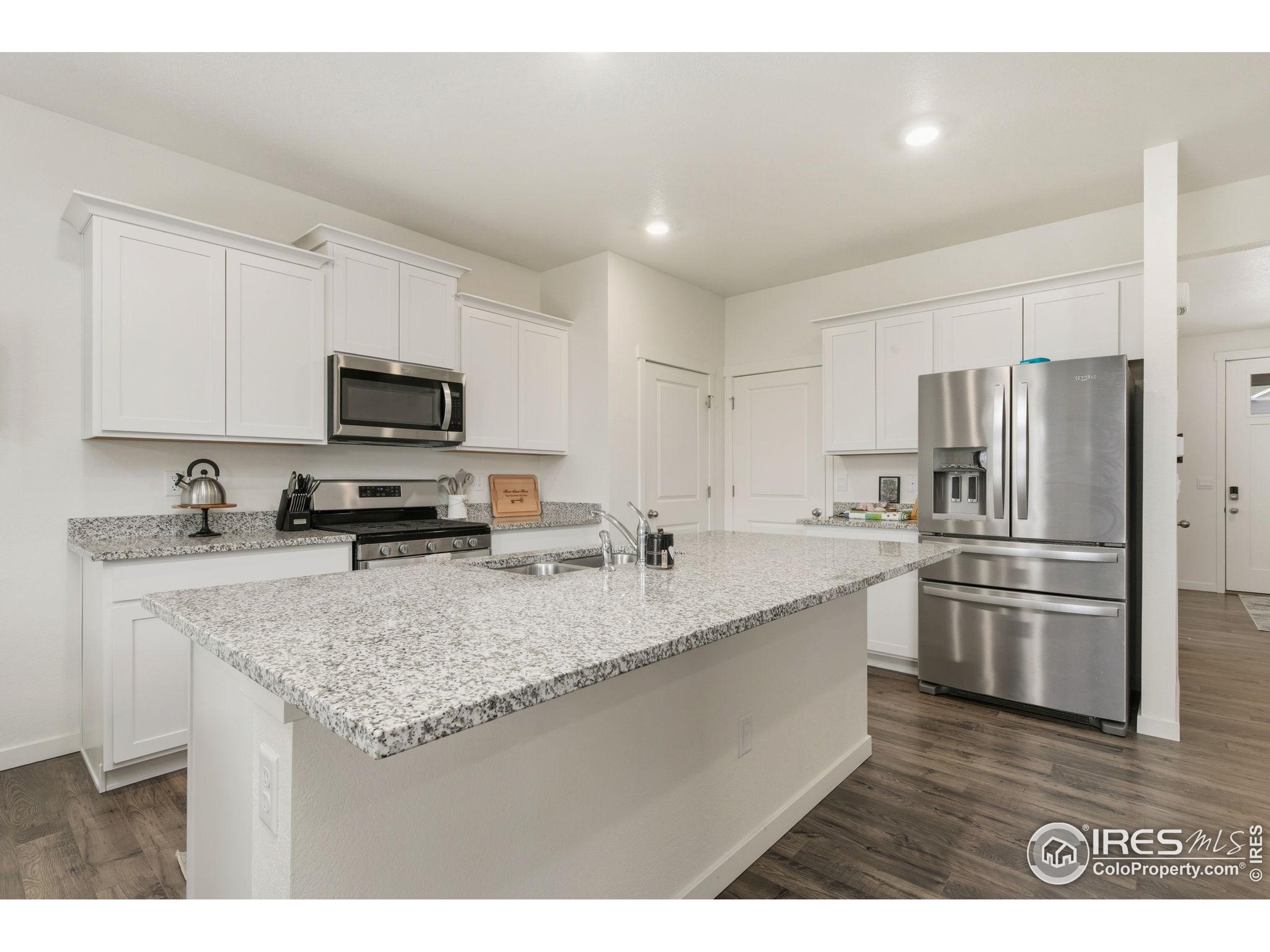 803 Elias Tarn Dr