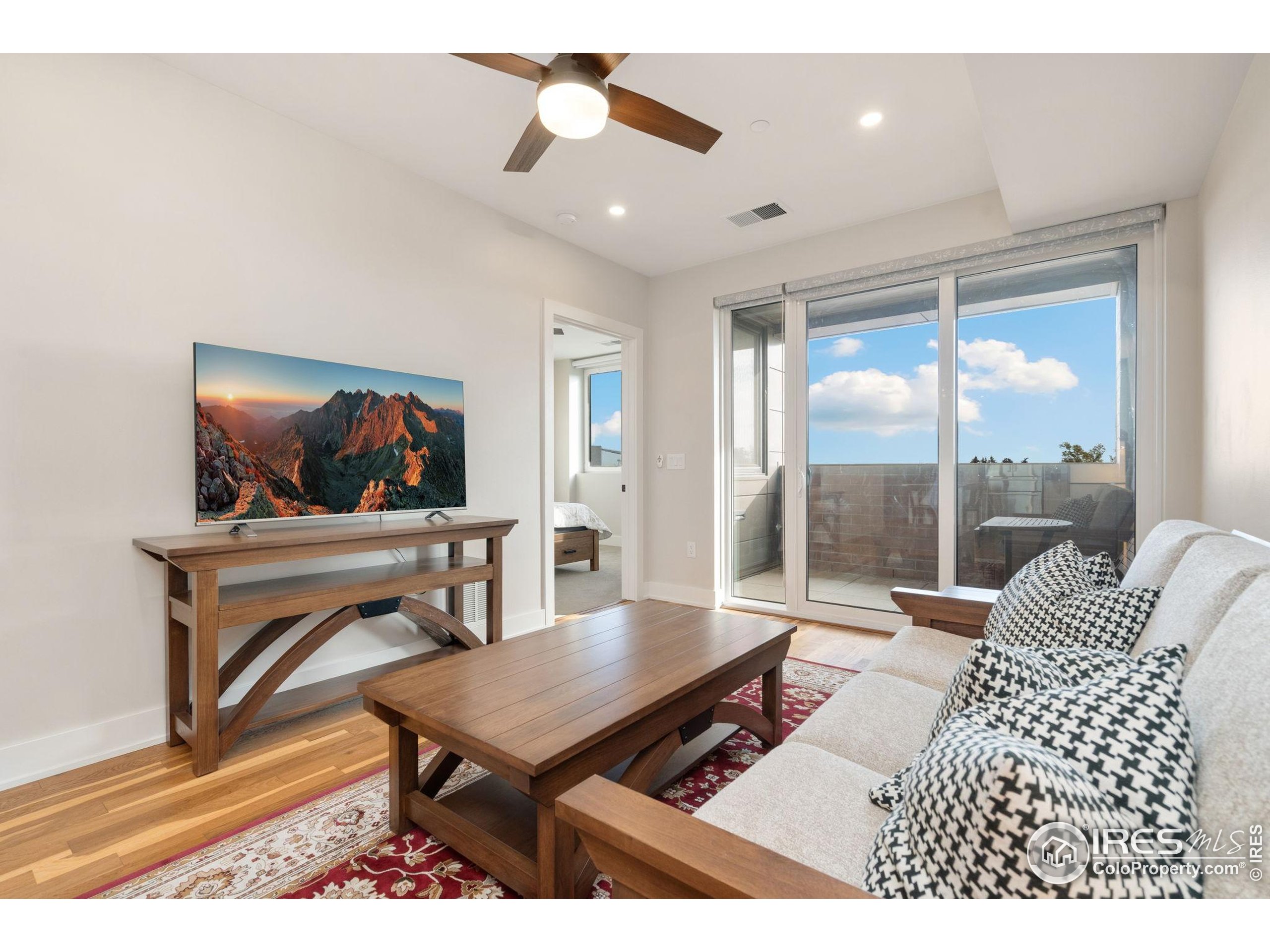 221 E Mountain Ave 315