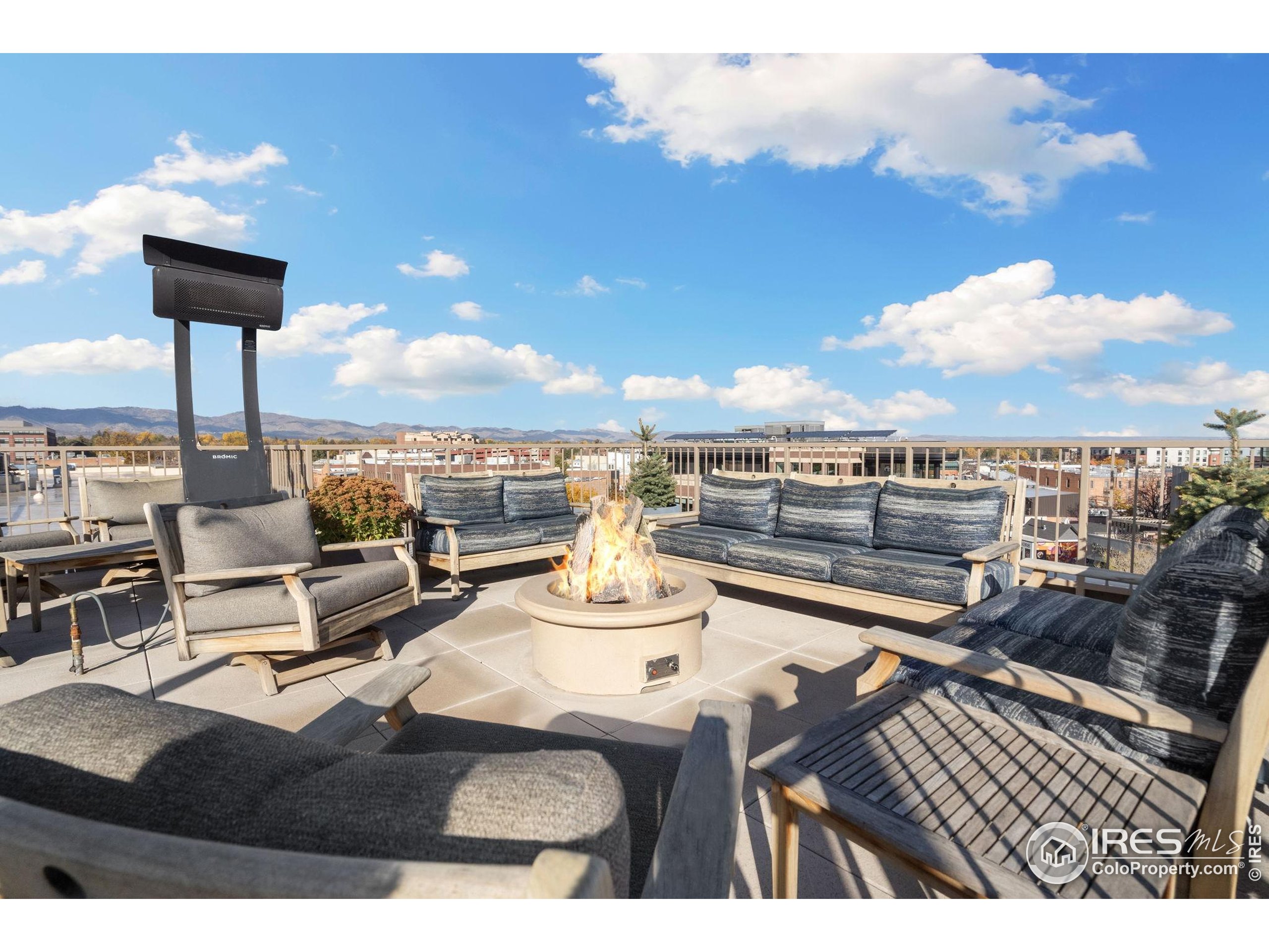 221 E Mountain Ave 315