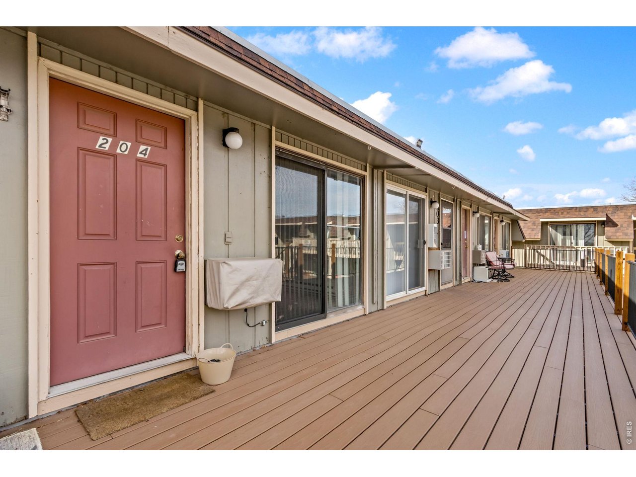 804 Stone Mountain Dr 204