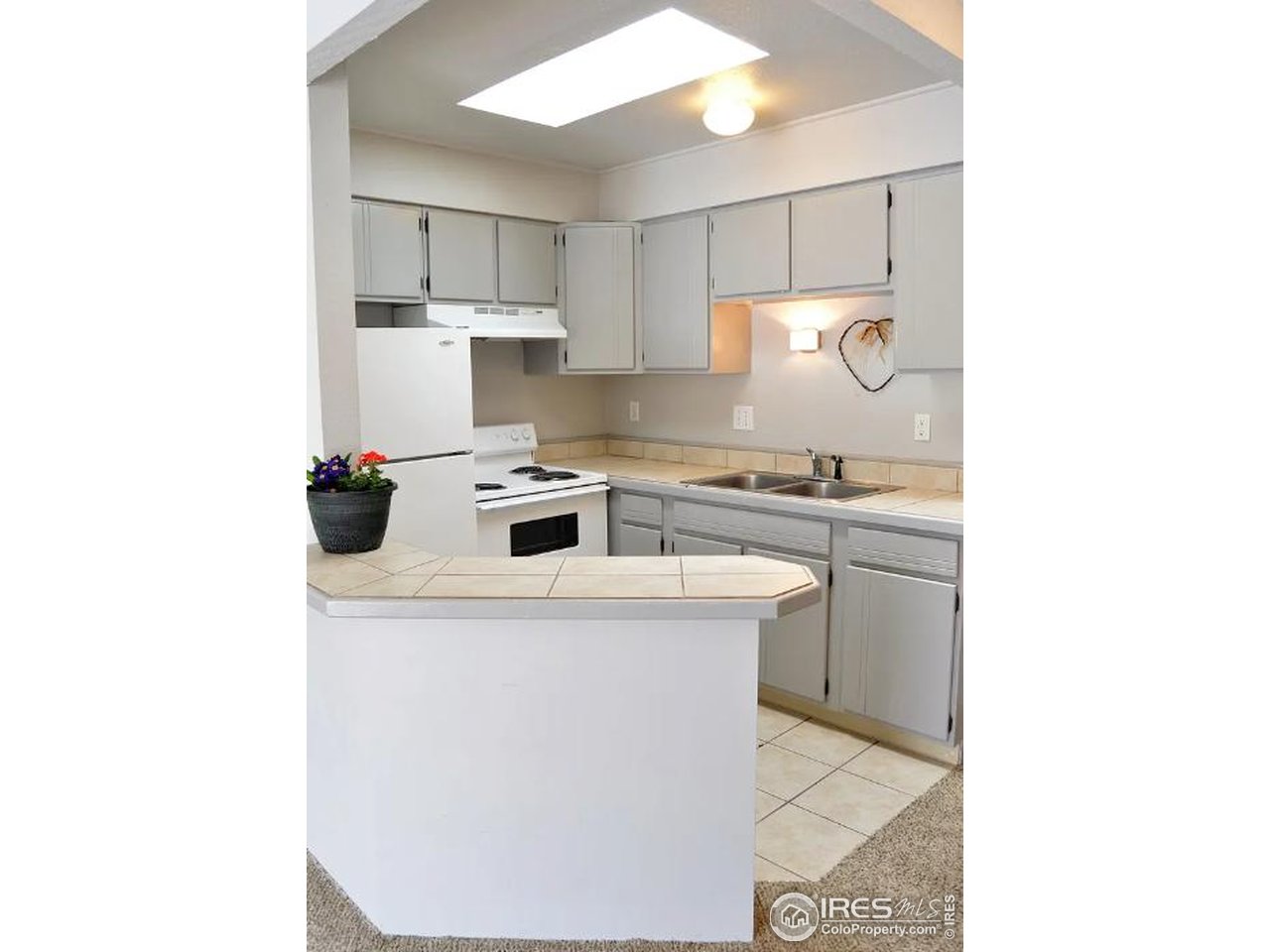 804 Stone Mountain Dr 204