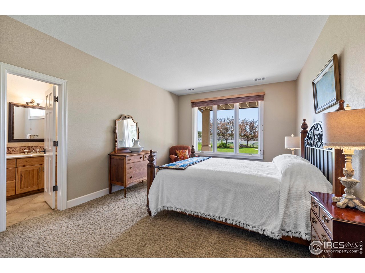 793 Richards Lake Rd