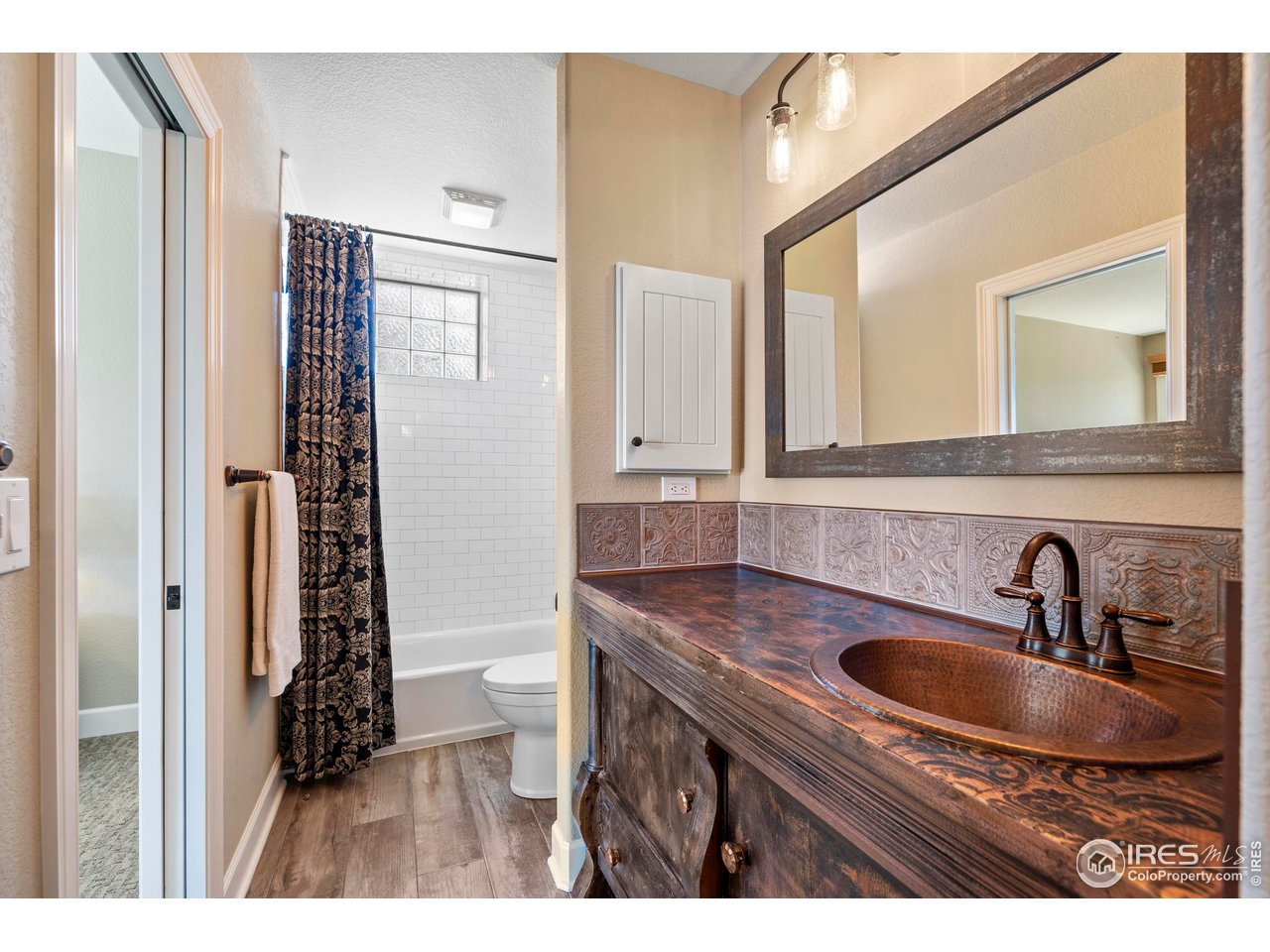 793 Richards Lake Rd