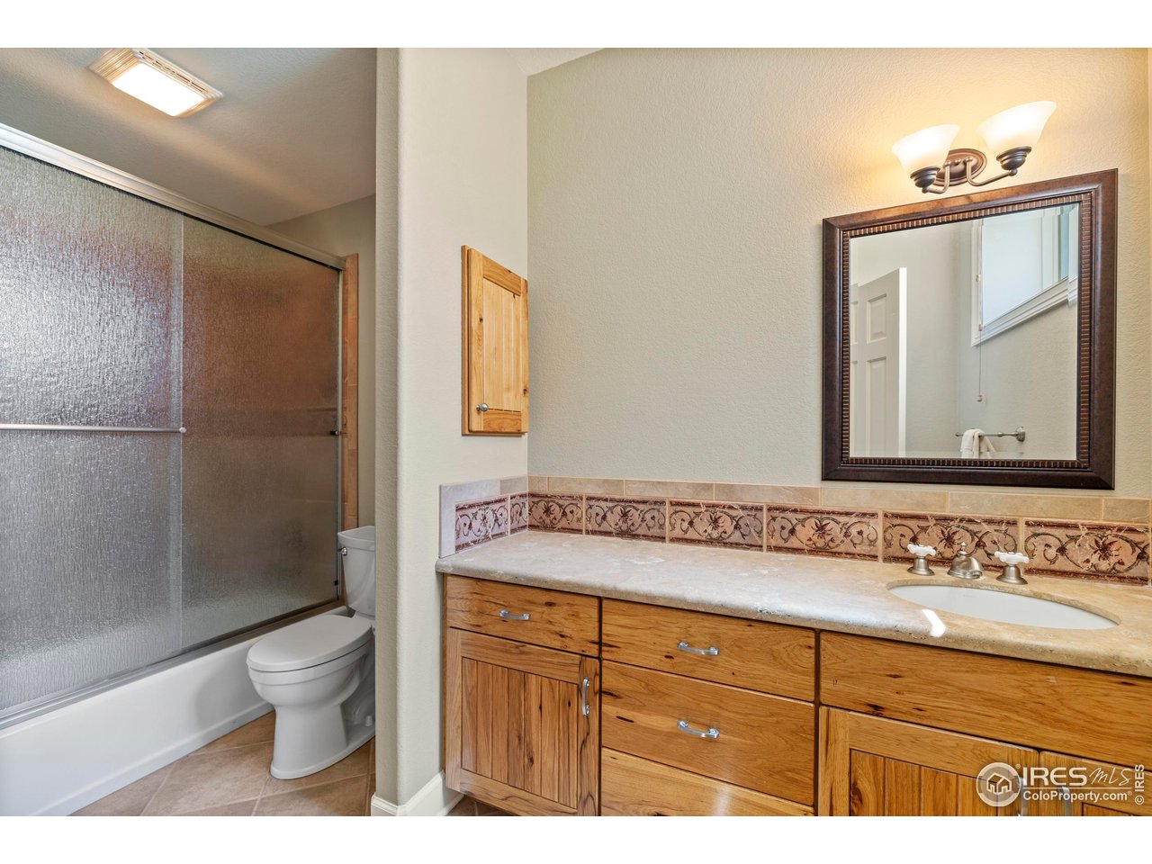 793 Richards Lake Rd