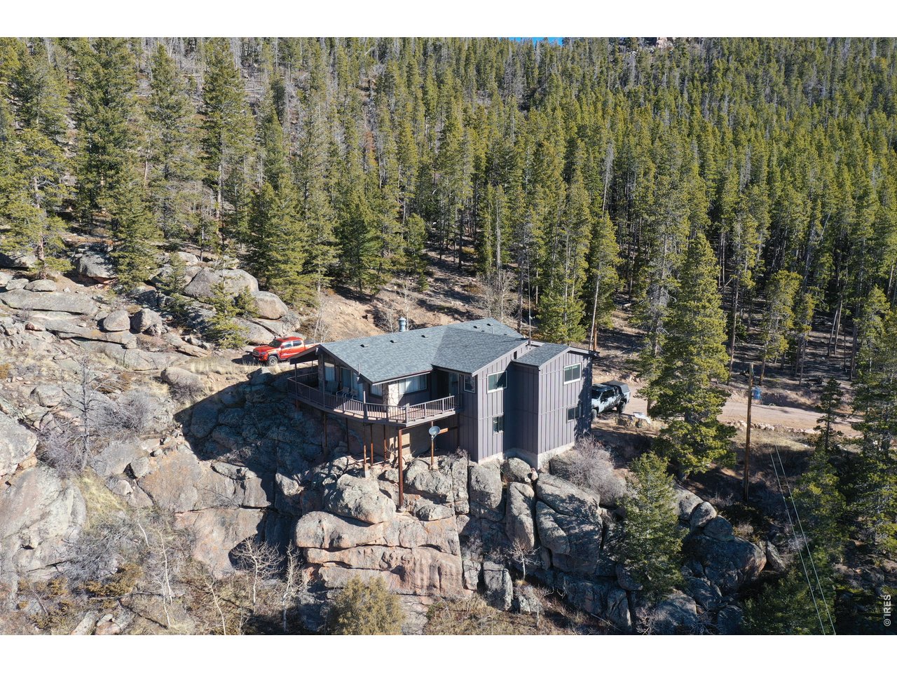660 Jicarilla Trl