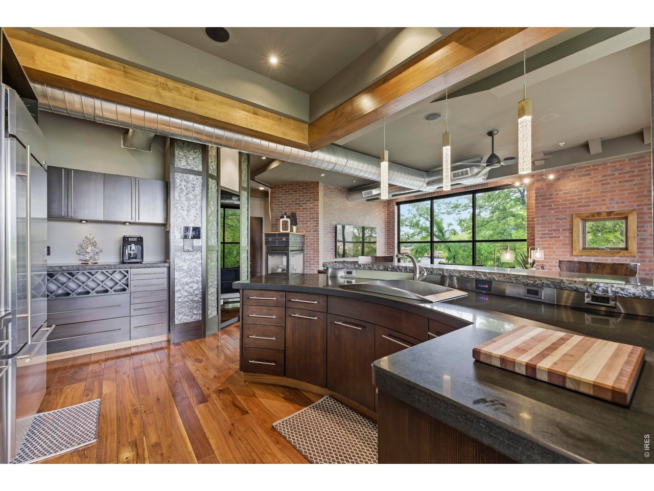 200 S College Ave 300