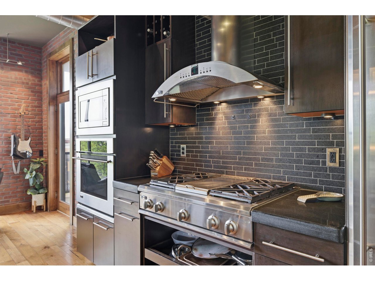 200 S College Ave 300