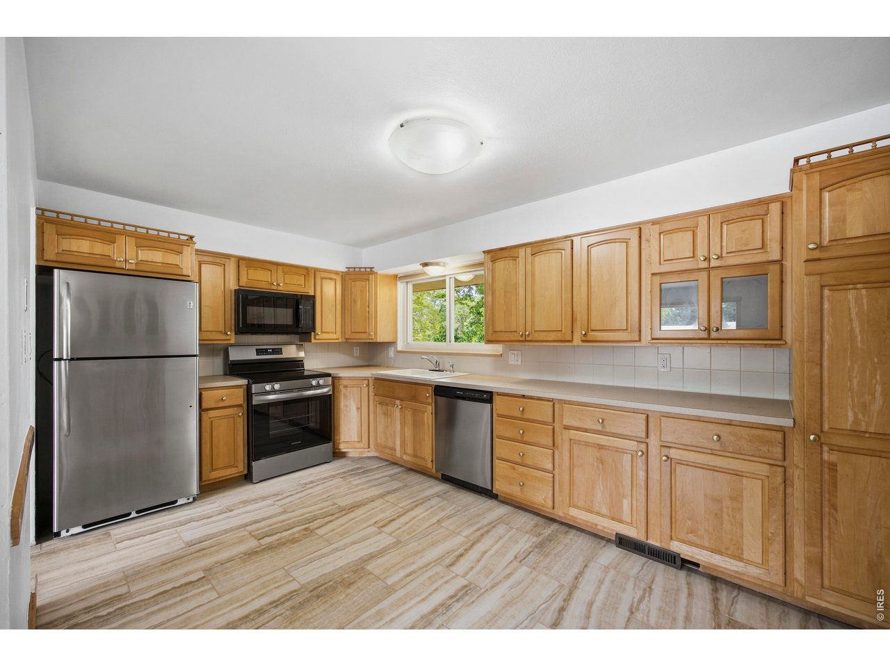605 Princeton Rd