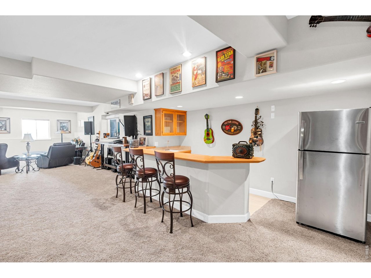 938 Clydesdale Ln