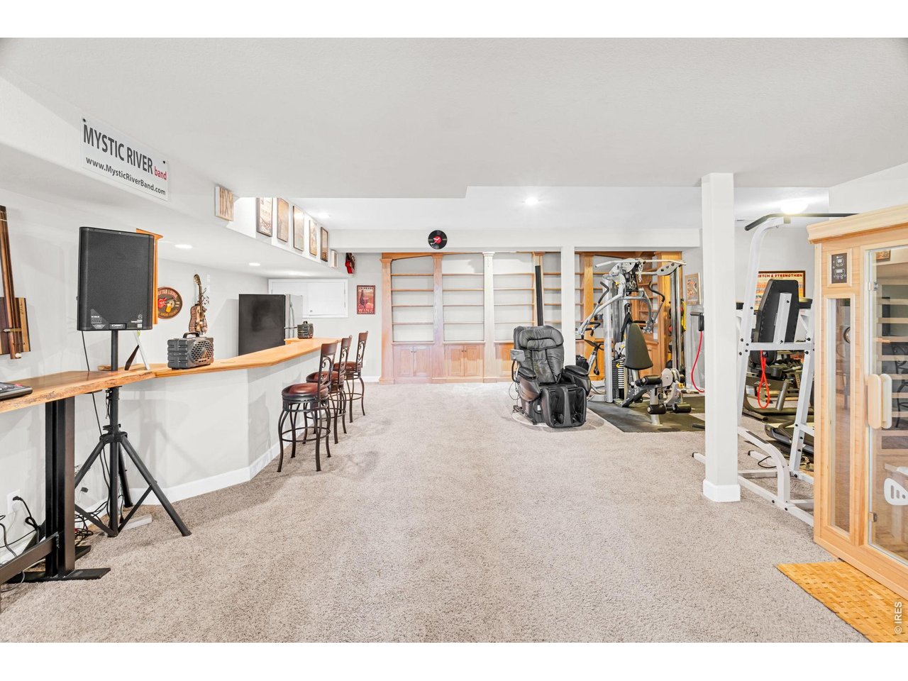 938 Clydesdale Ln
