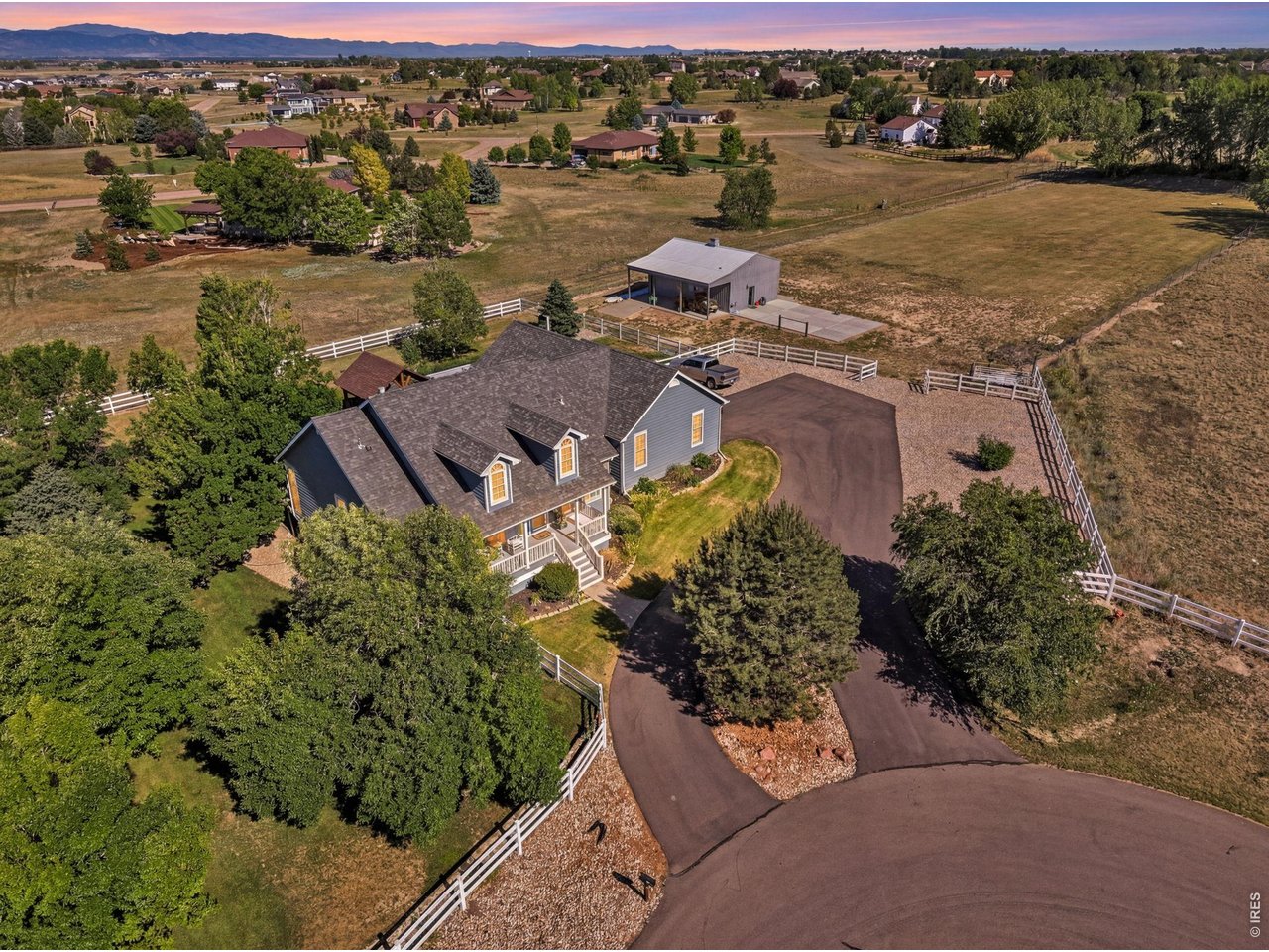 938 Clydesdale Ln