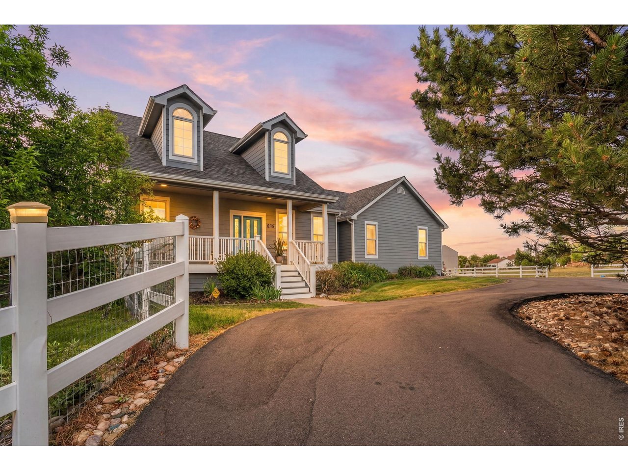 938 Clydesdale Ln