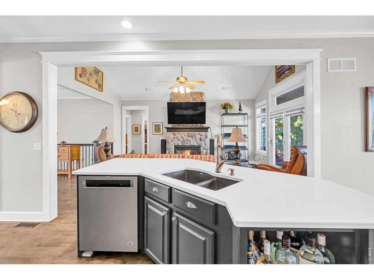 938 Clydesdale Ln