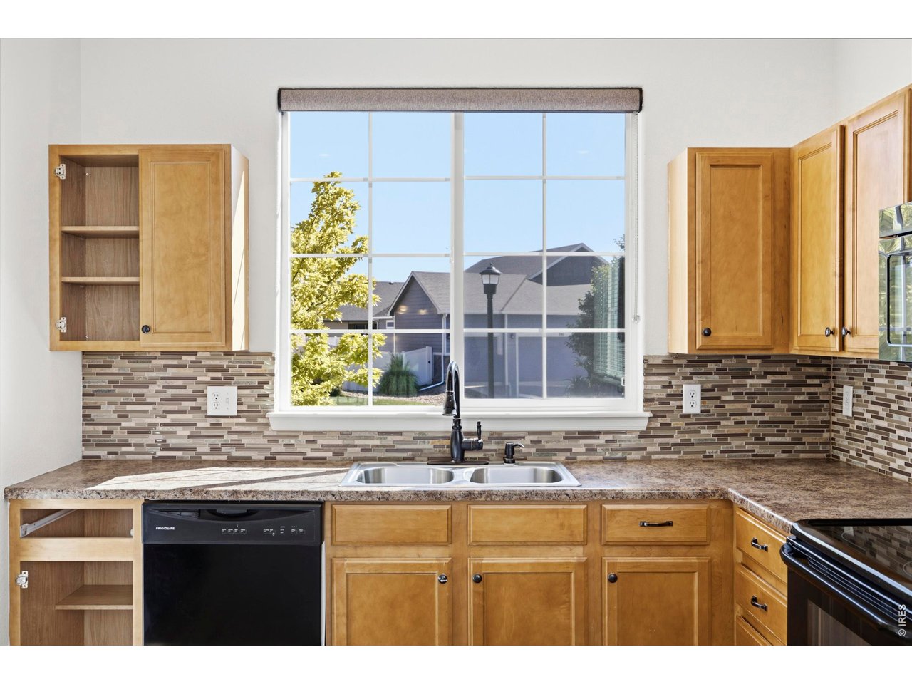 268 Pinebrook Ct