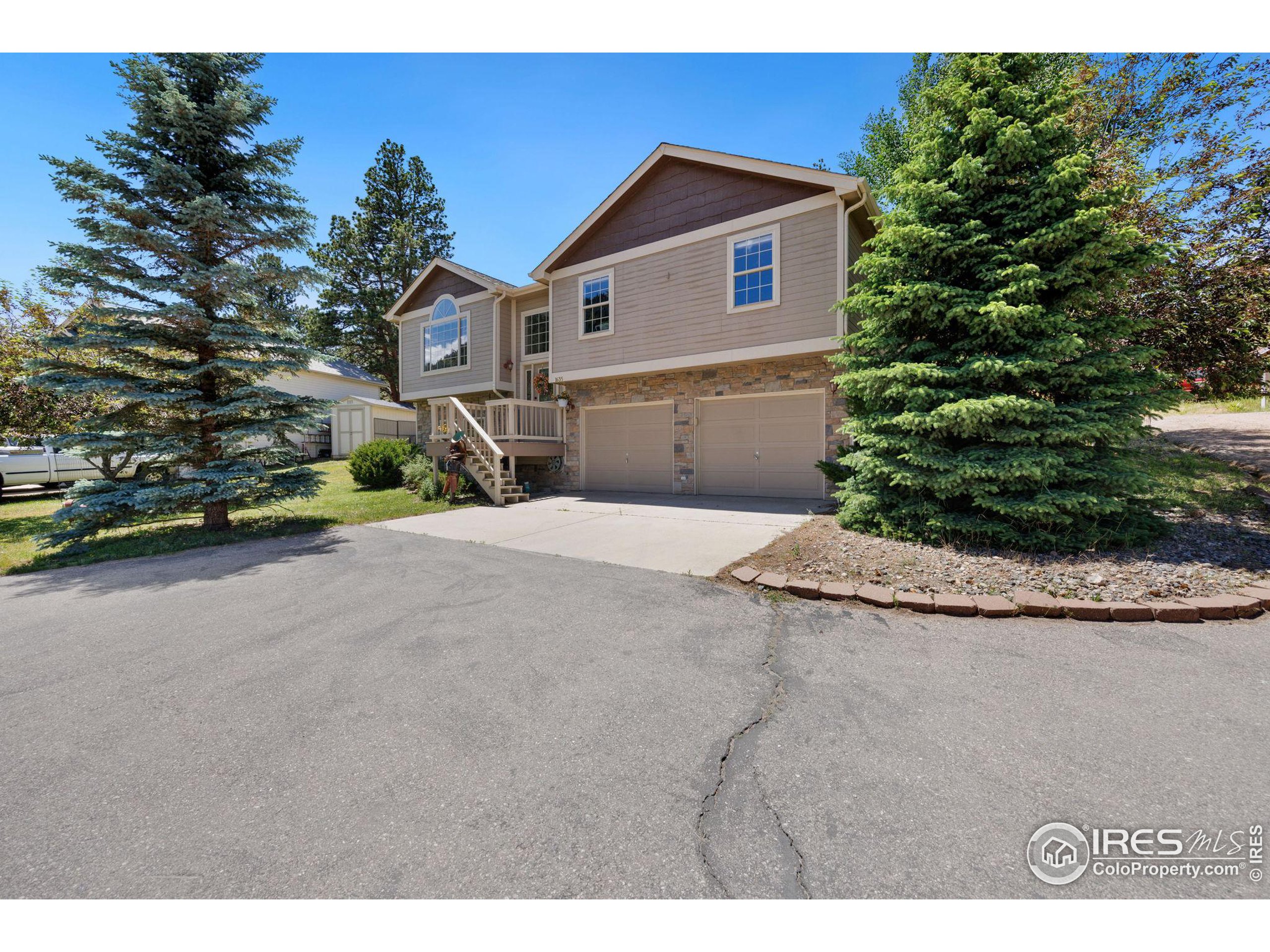 1635 Brook Ct