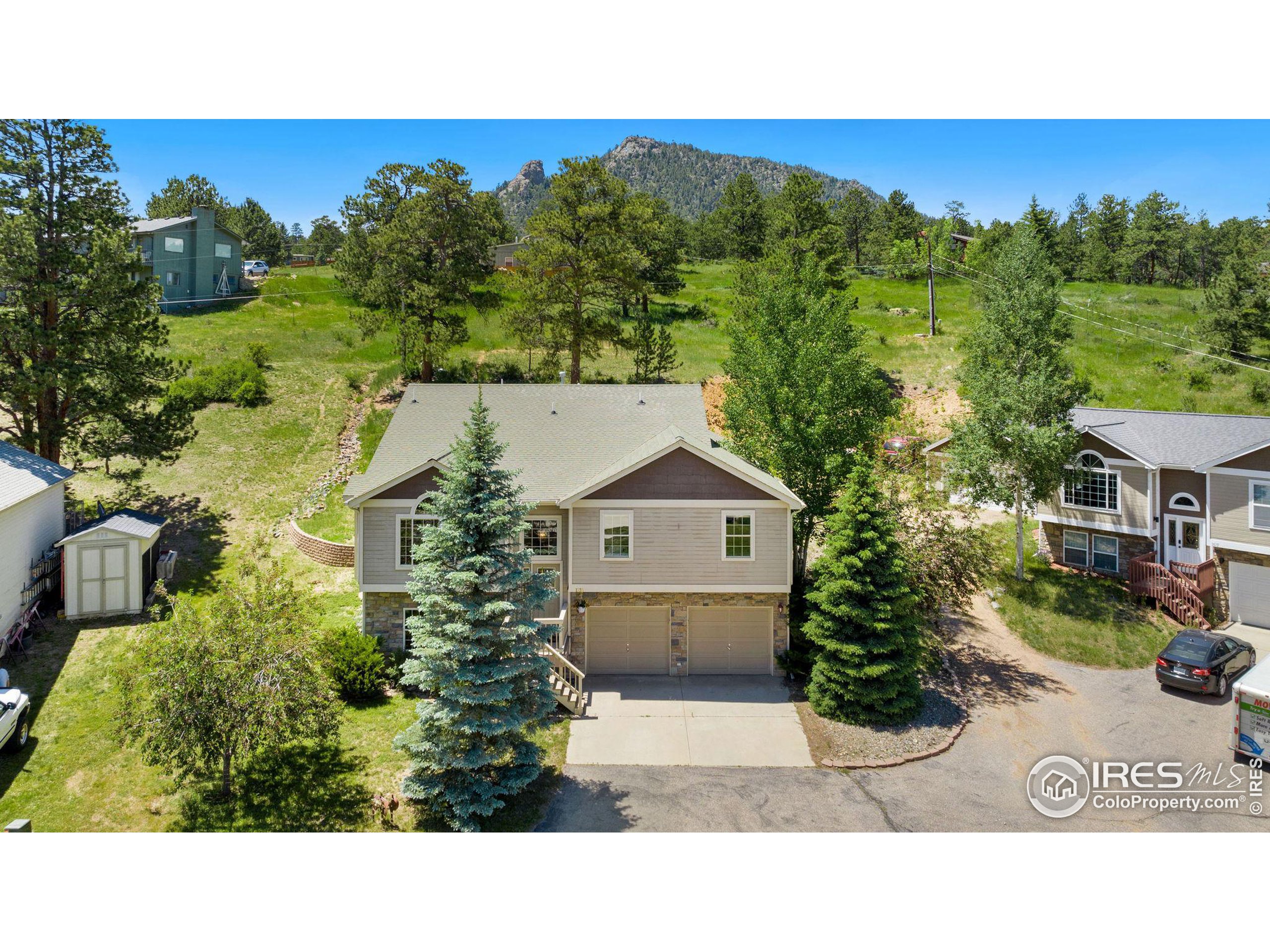 1635 Brook Ct
