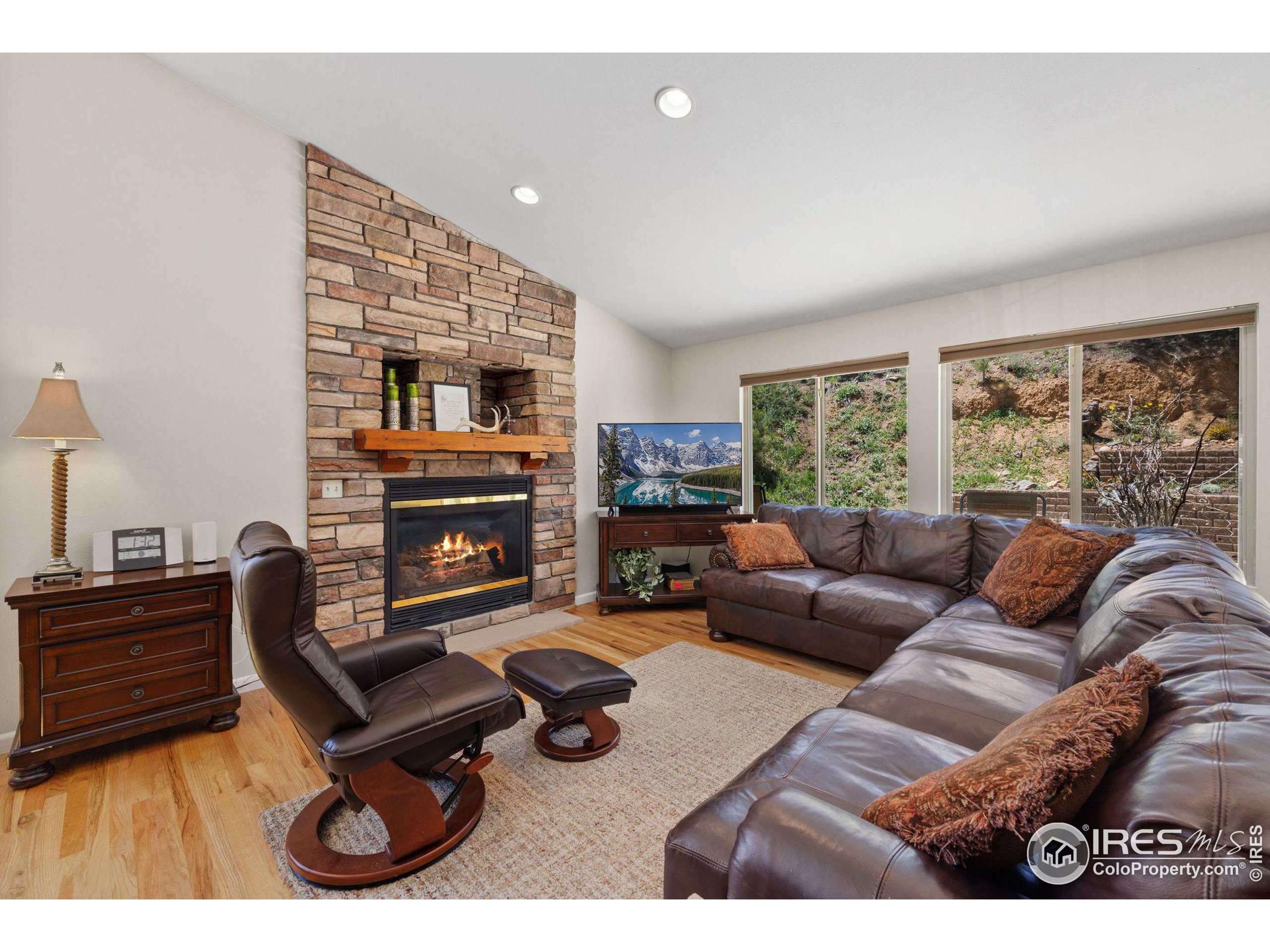 1635 Brook Ct