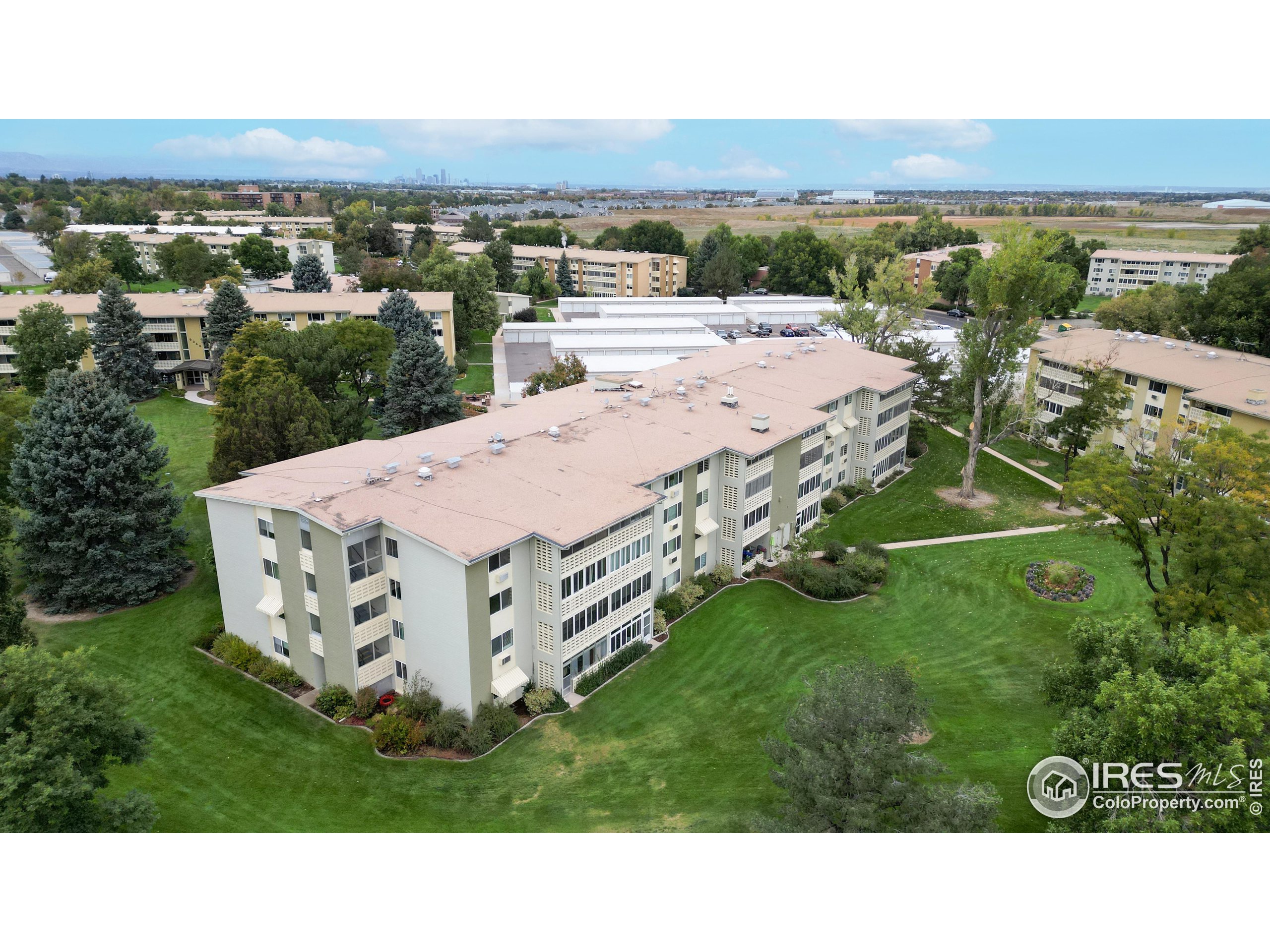 9360 E Center Ave Unit: B