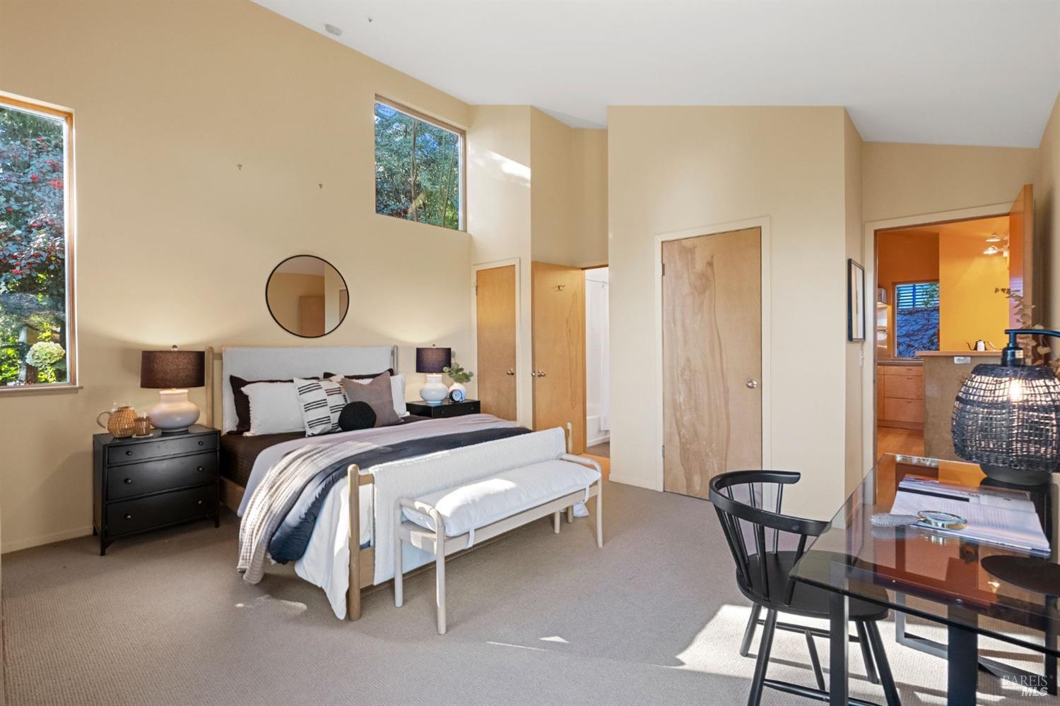 328 Panoramic Highway