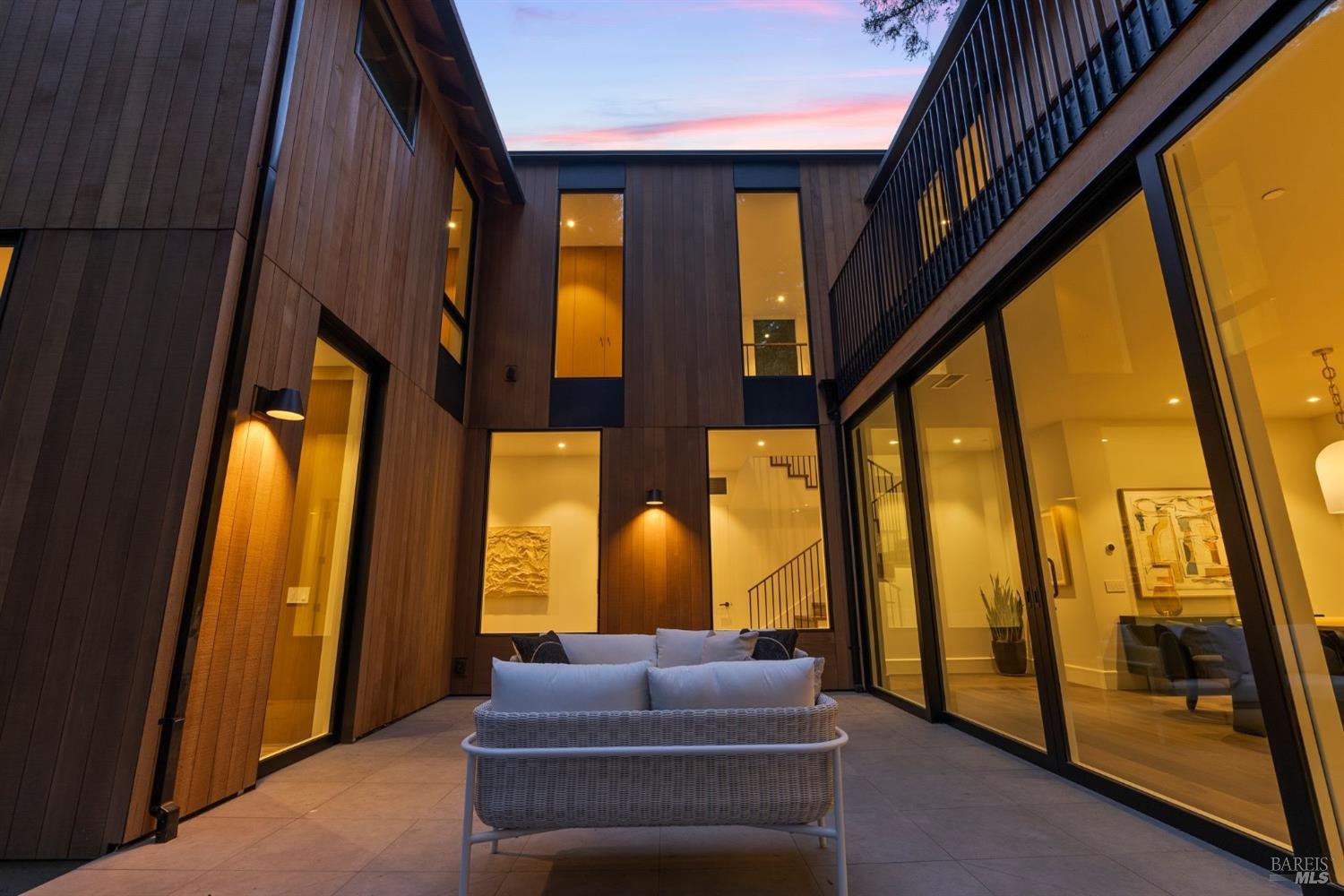 197 Corte Madera Ave