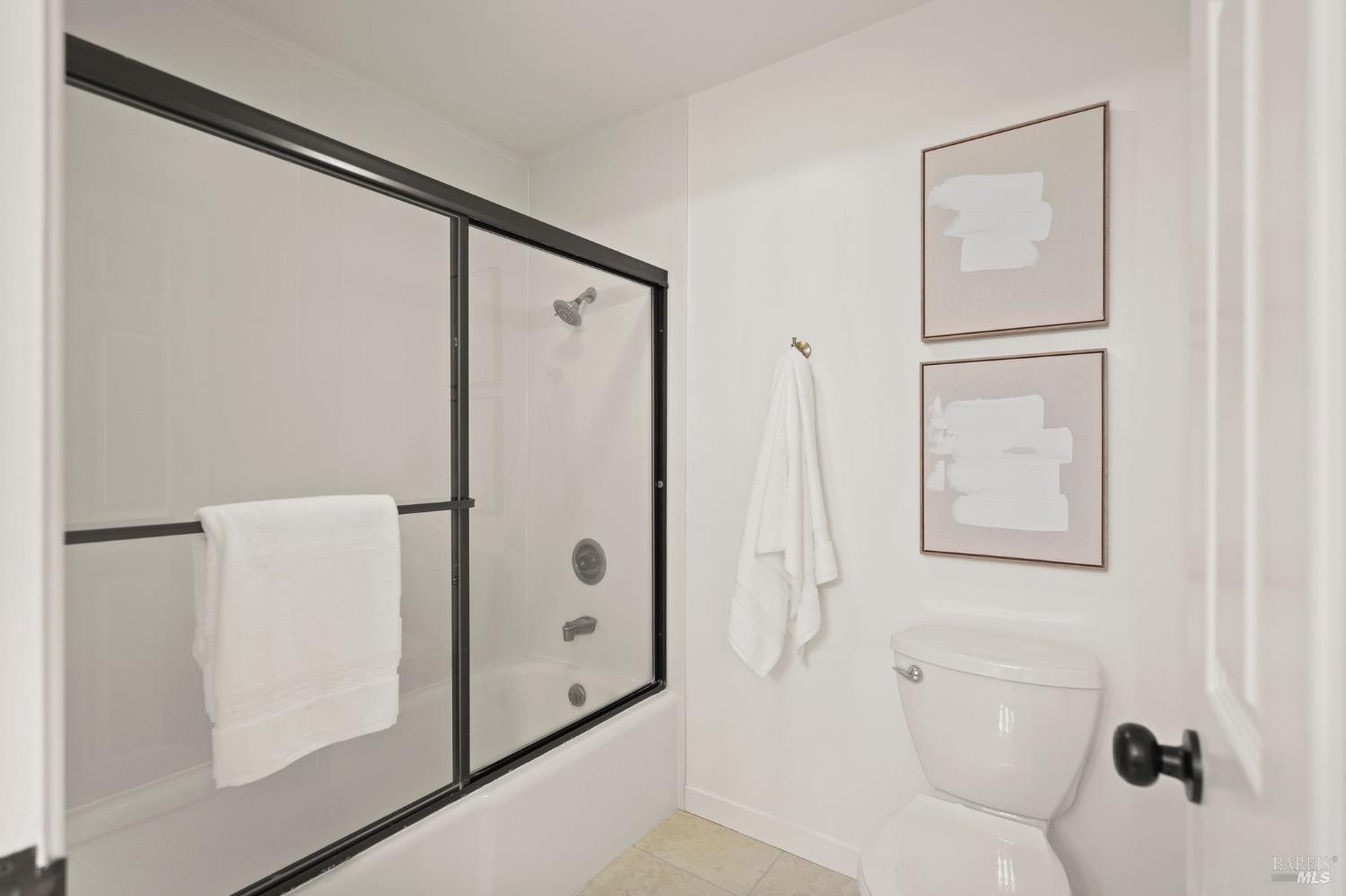 56 Eucalyptus Knoll St