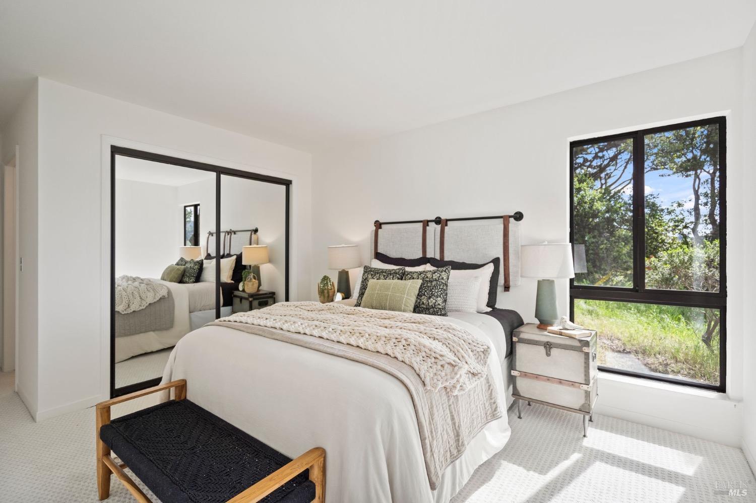 56 Eucalyptus Knoll St