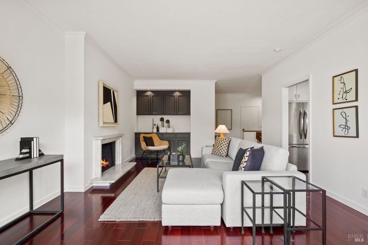 56 Eucalyptus Knoll St