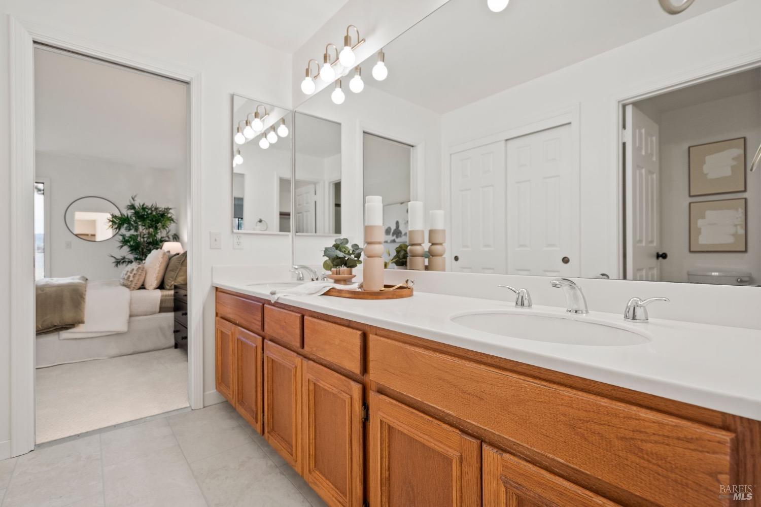 56 Eucalyptus Knoll St