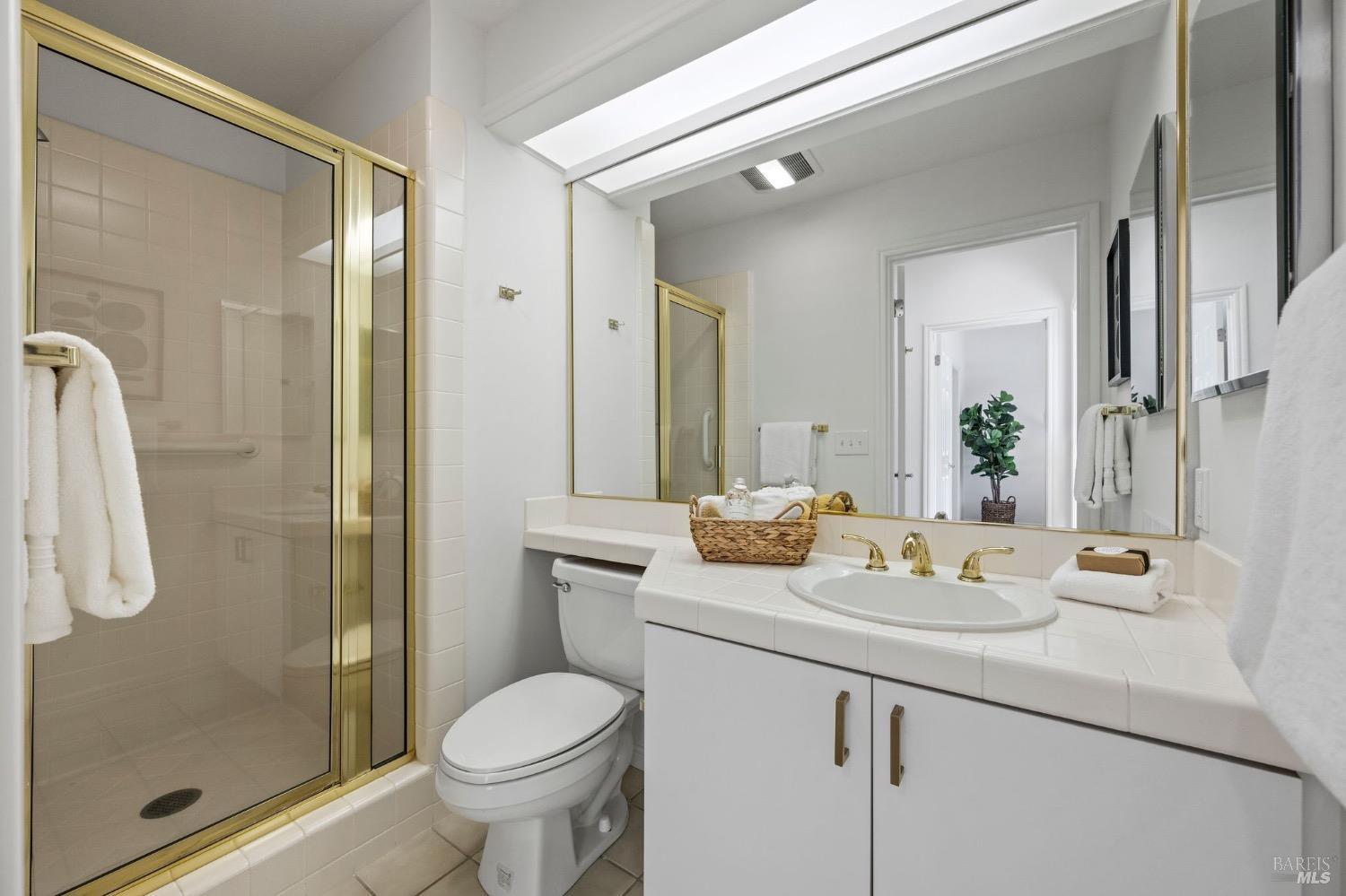 113 Eucalyptus Knoll St