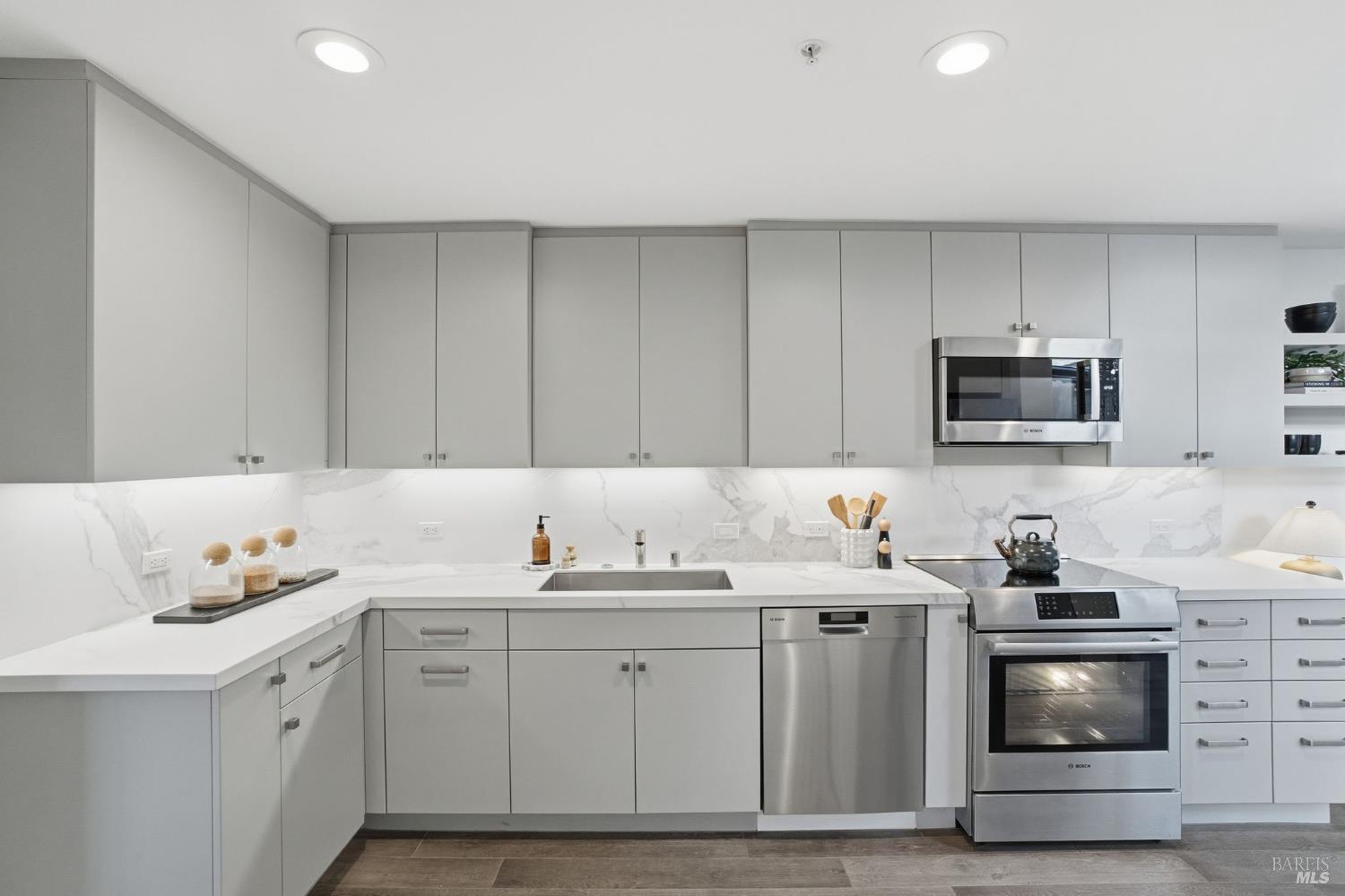 6031 Shelter Bay Avenue