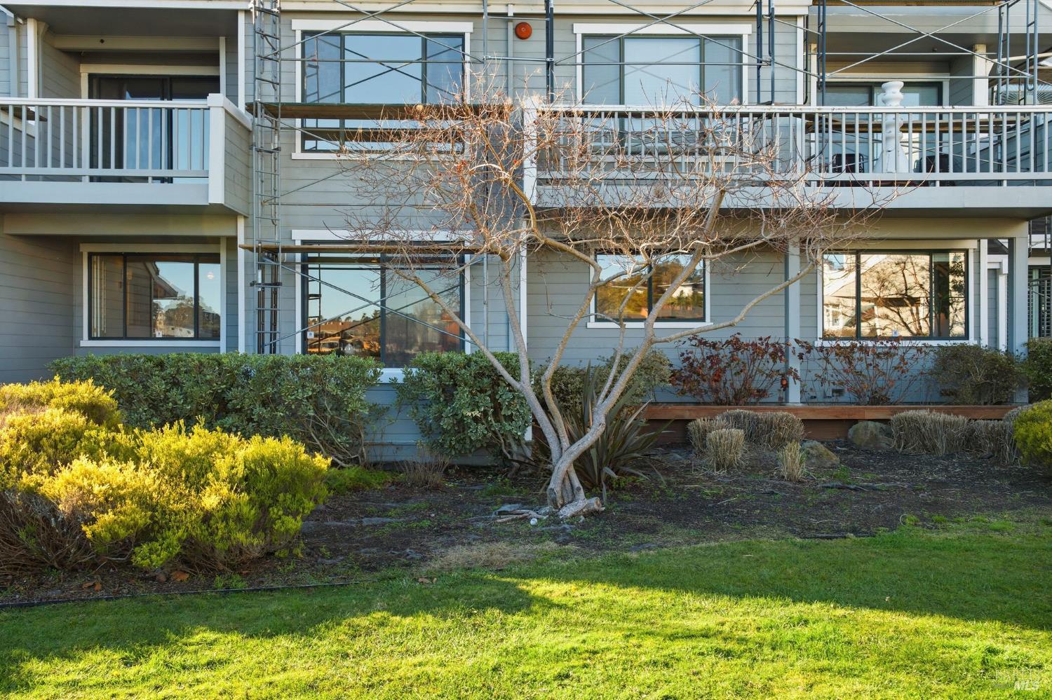 6031 Shelter Bay Avenue