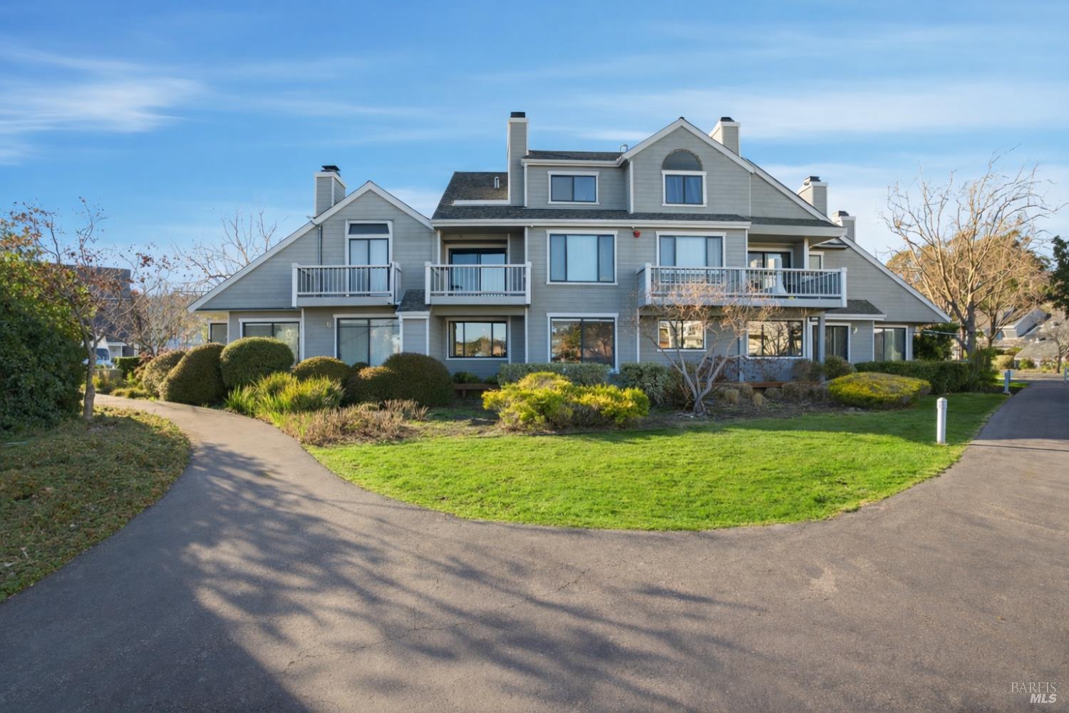 6031 Shelter Bay Avenue