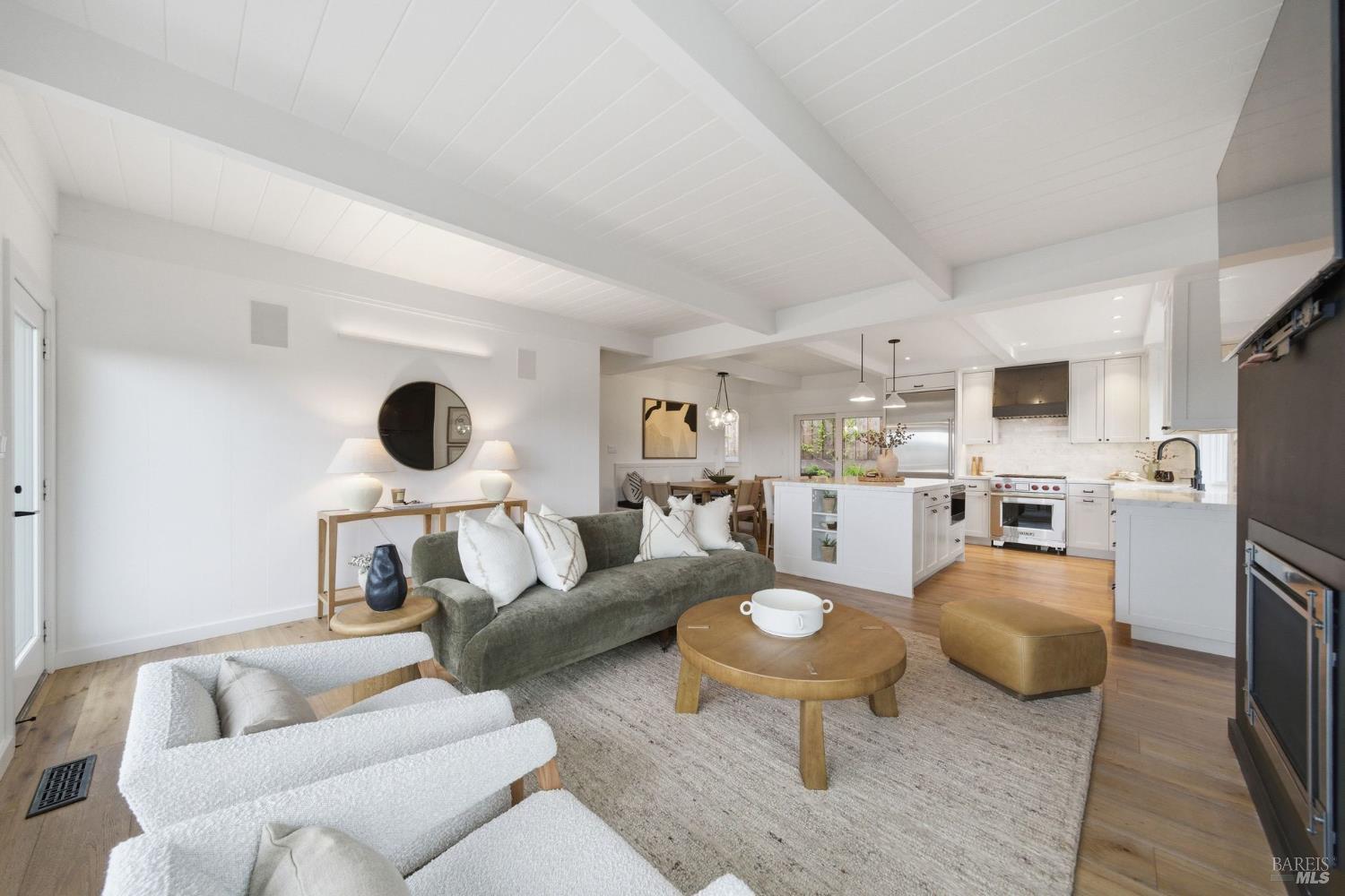 439 Molino Avenue