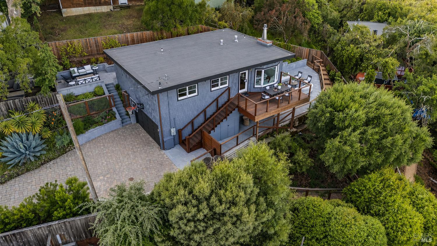 439 Molino Avenue