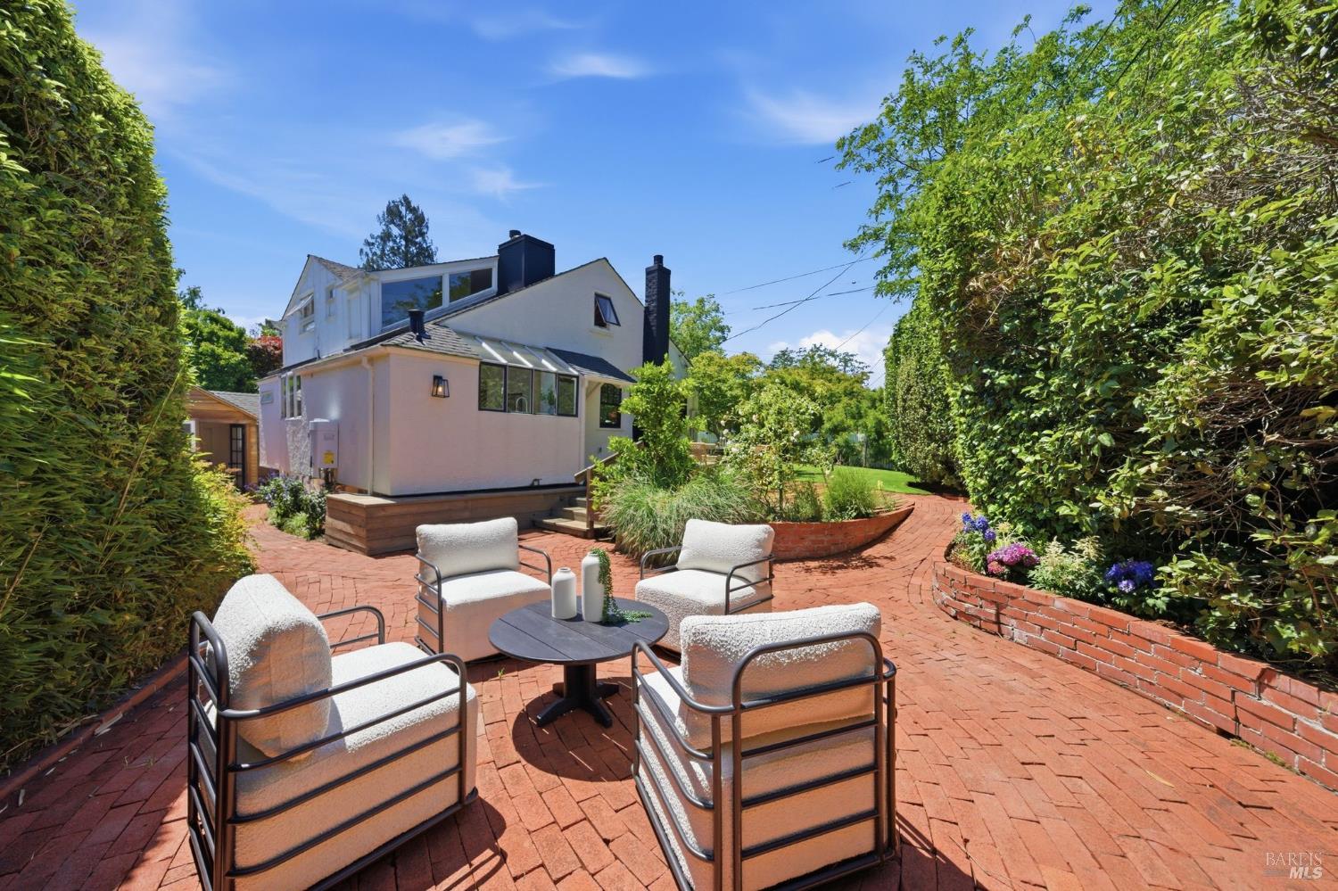 165 Elm Avenue