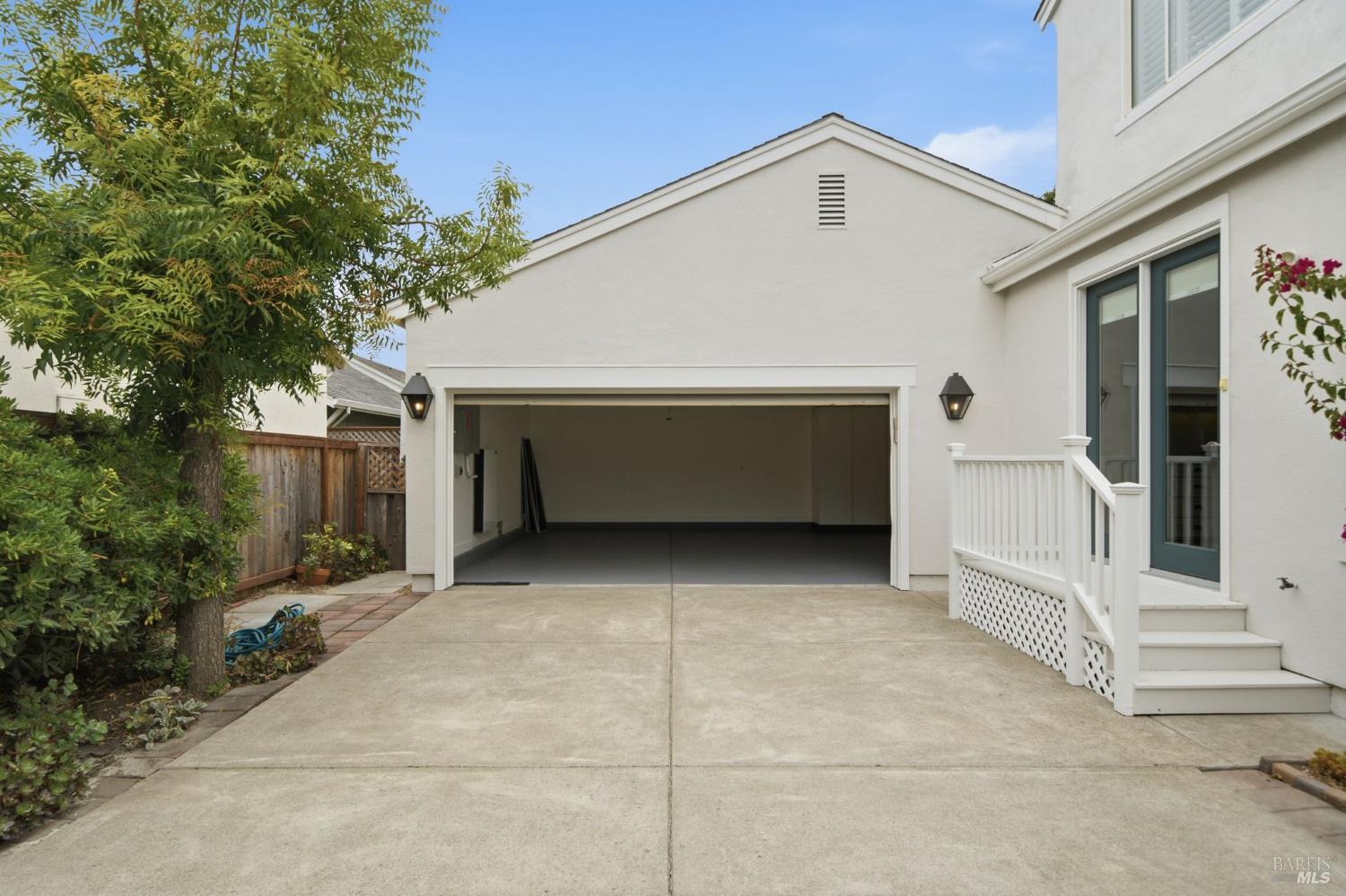 901 Donner Avenue