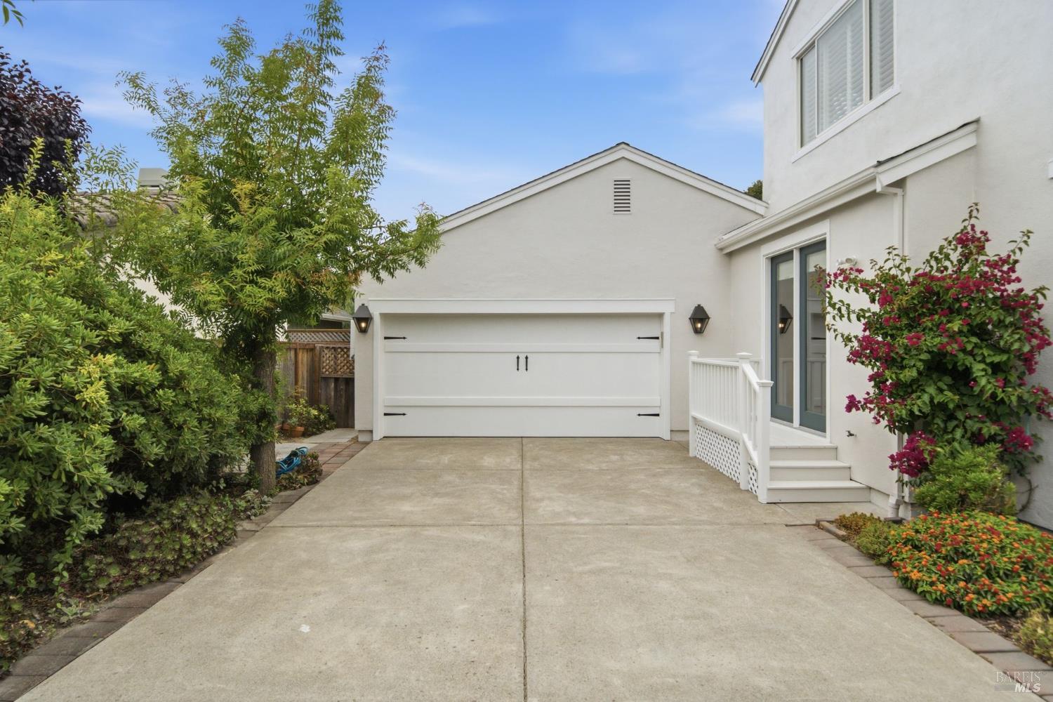 901 Donner Avenue