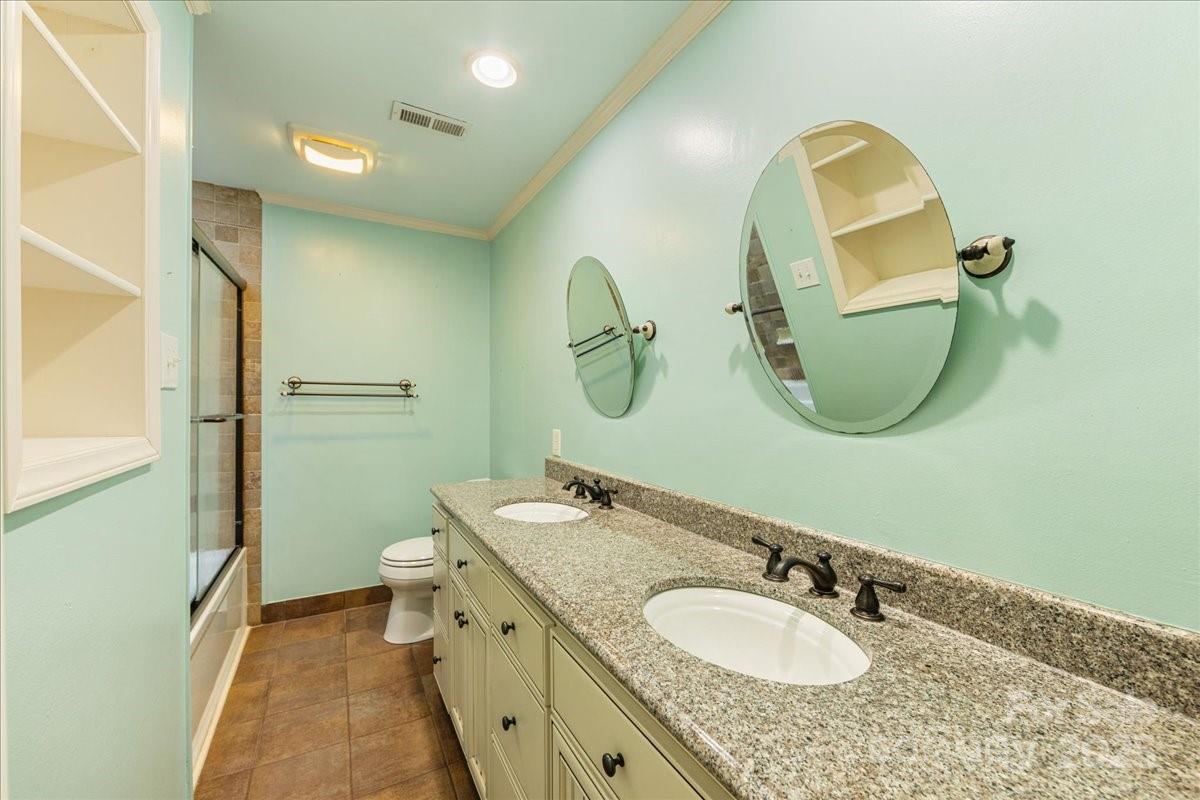 3212 Nancy Creek Road