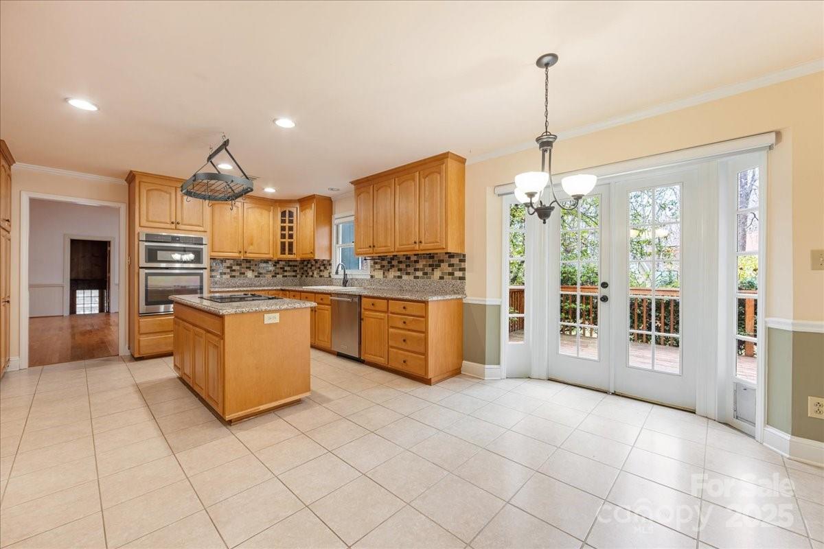 3212 Nancy Creek Road