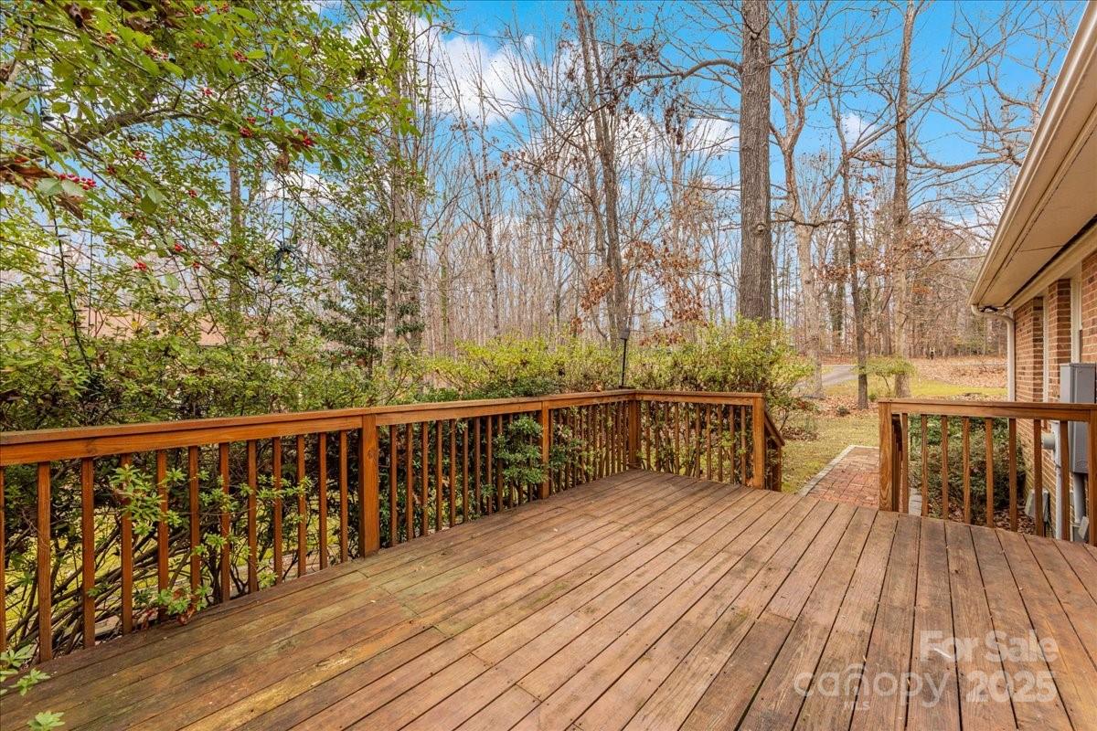 3212 Nancy Creek Road