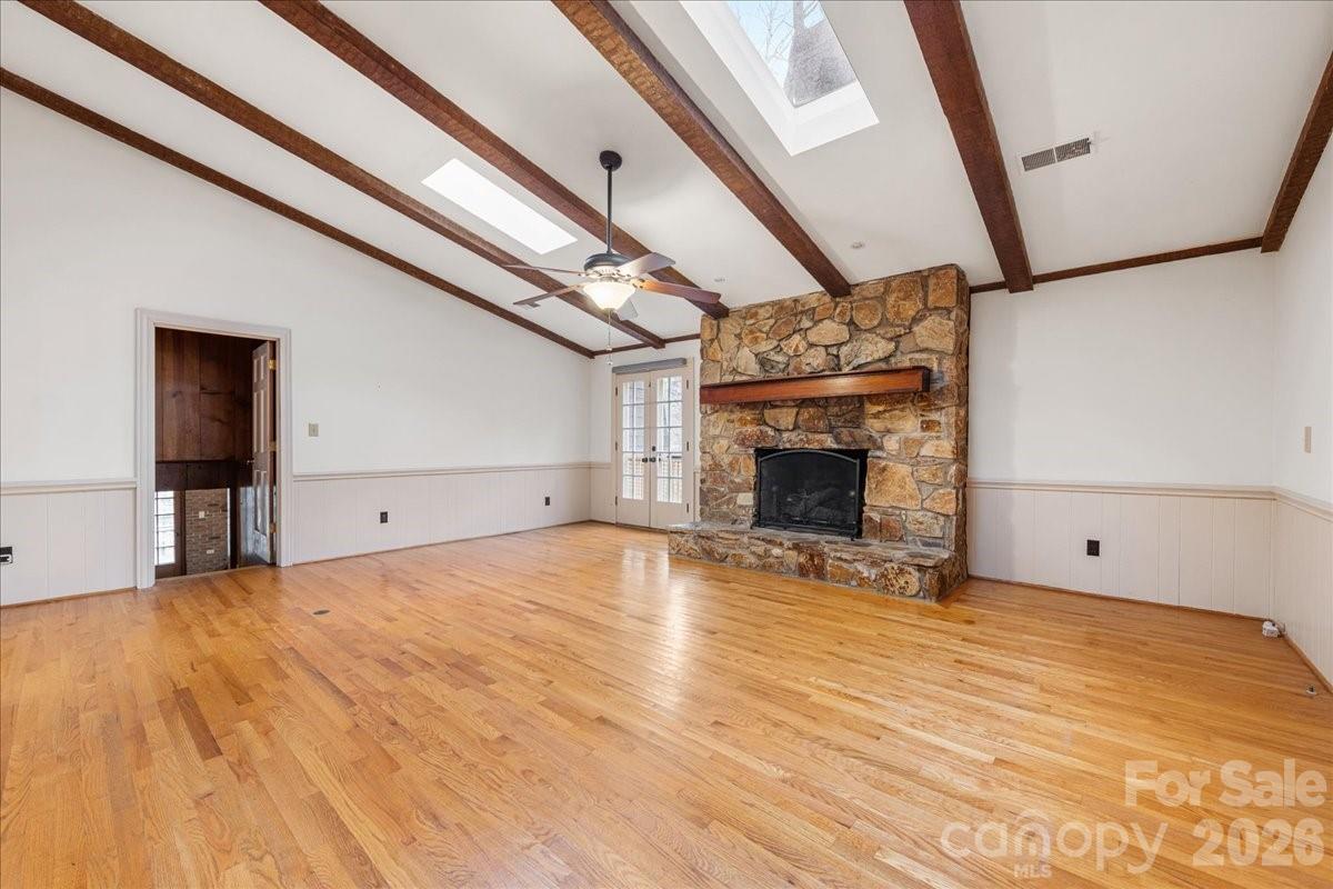 3212 Nancy Creek Road