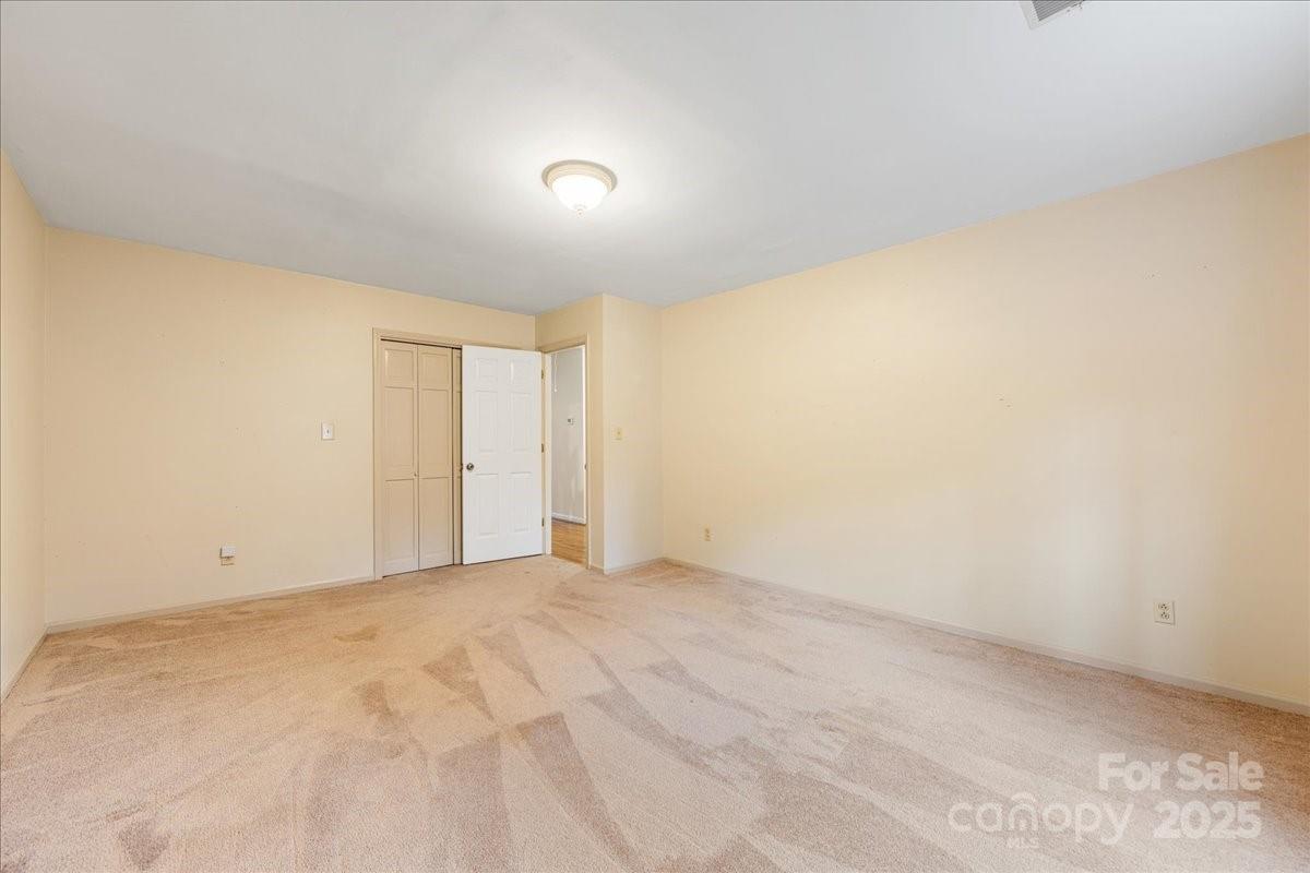 3212 Nancy Creek Road